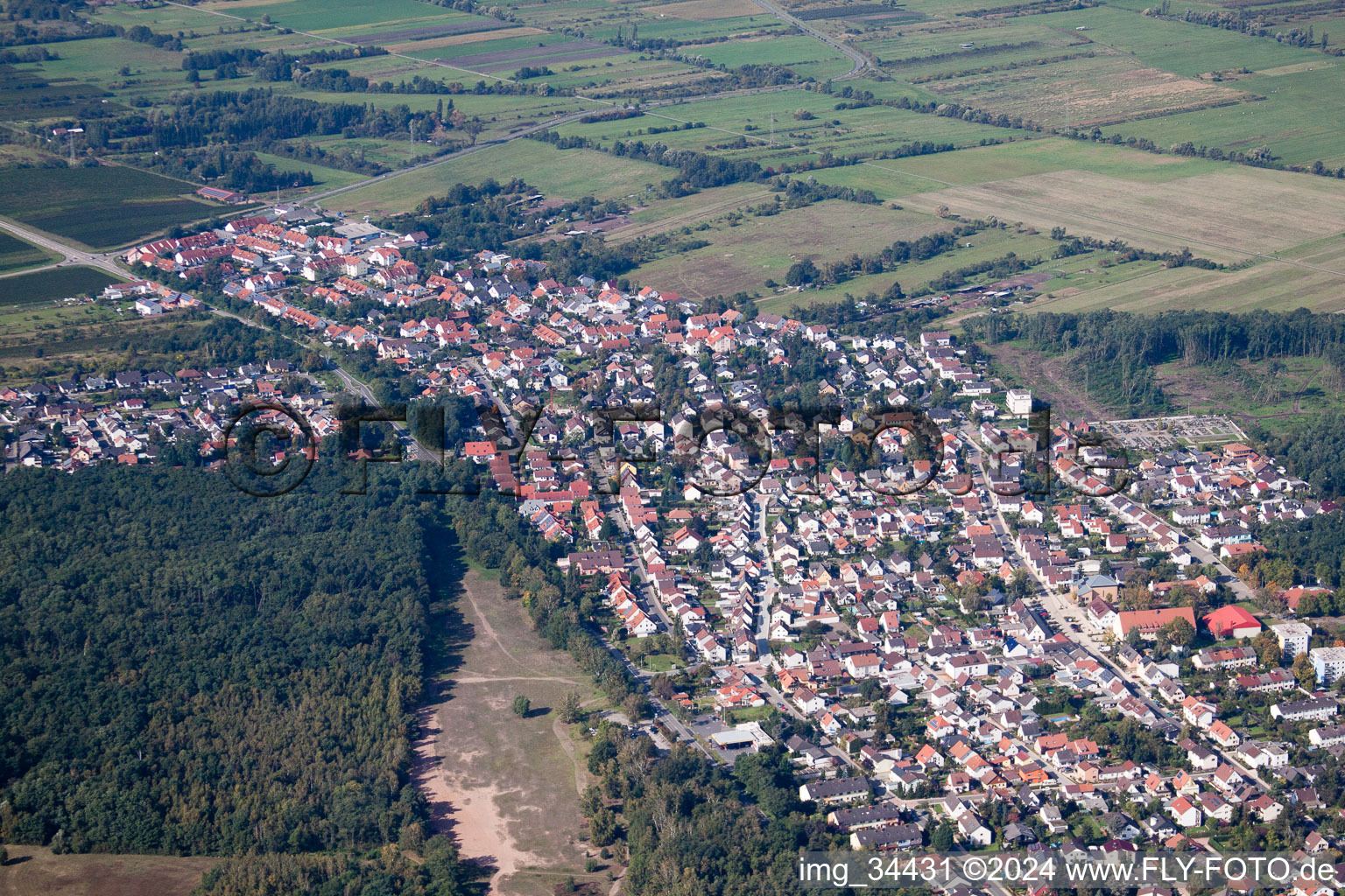 Vue oblique de Maxdorf dans le département Rhénanie-Palatinat, Allemagne