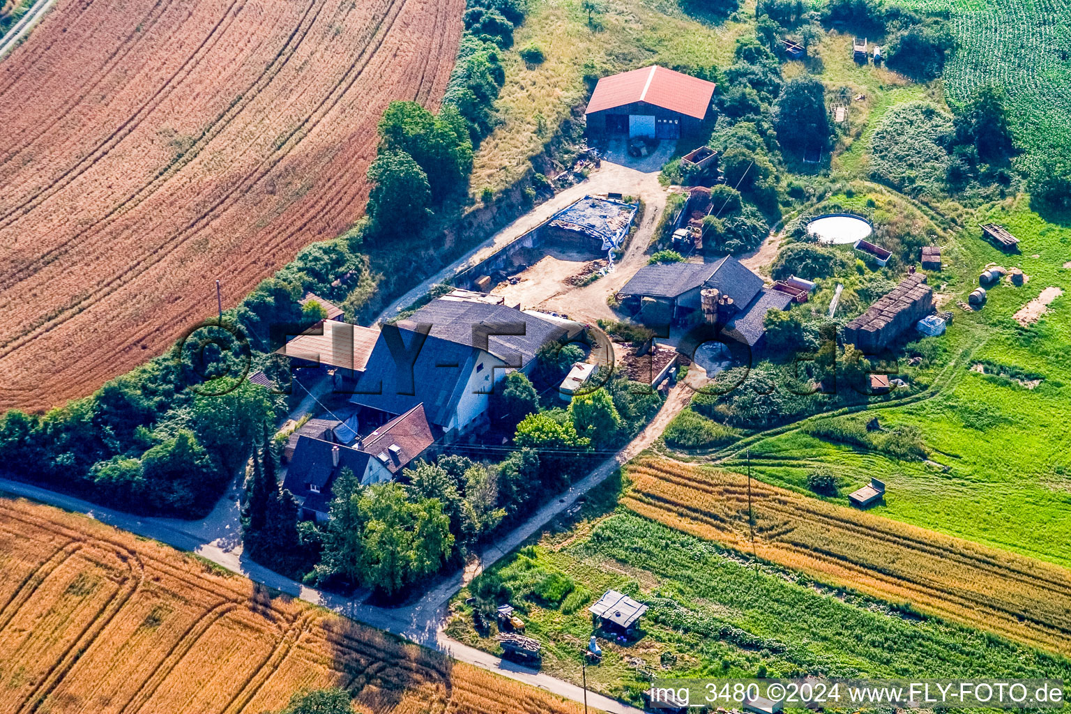 Vue aérienne de Berghausen, Aussiedlerhof à le quartier Söllingen in Pfinztal dans le département Bade-Wurtemberg, Allemagne