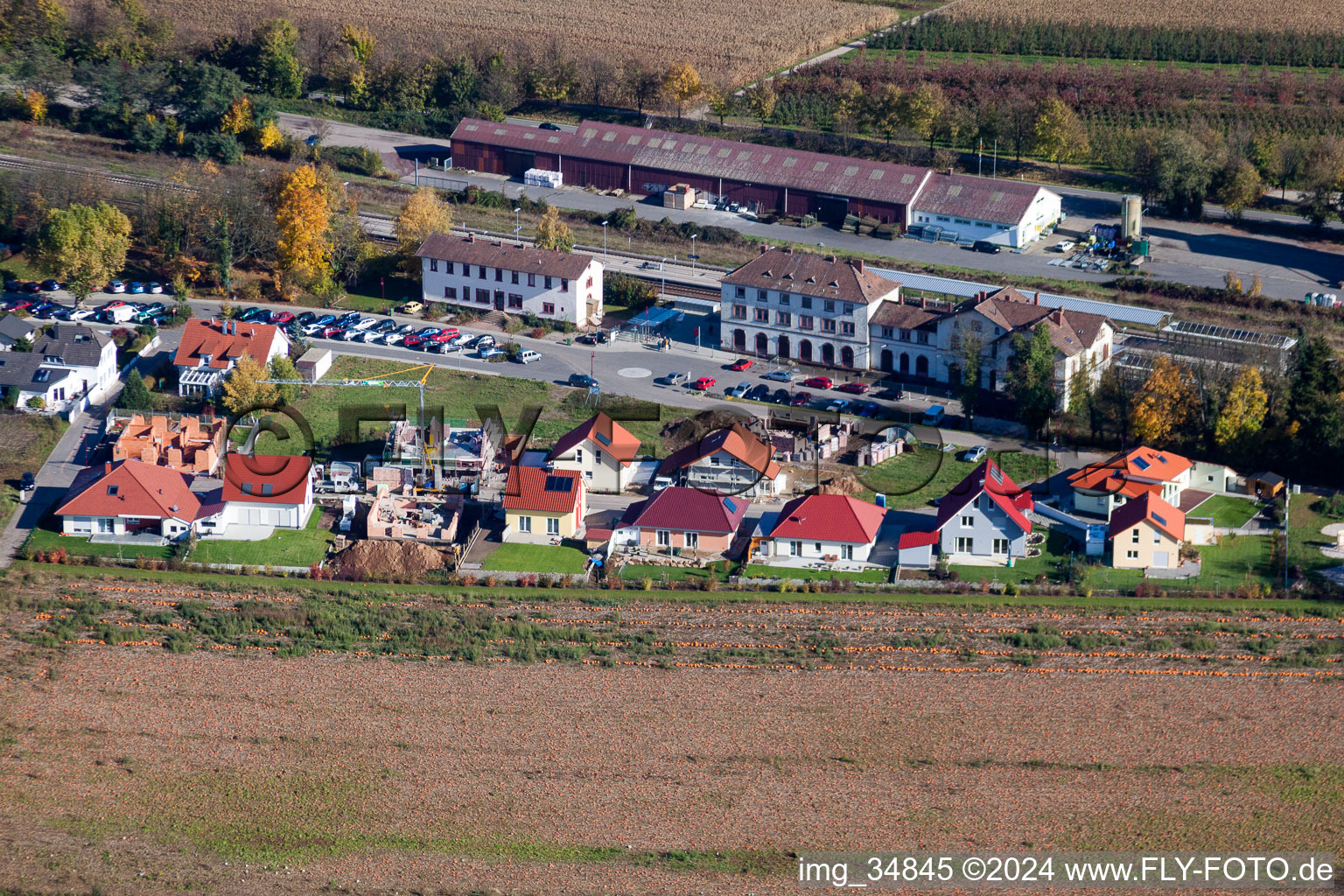 Vue aérienne de Bâtiment des voies et gares de la Deutsche Bahn Winden (Palatinat) à Winden dans le département Rhénanie-Palatinat, Allemagne