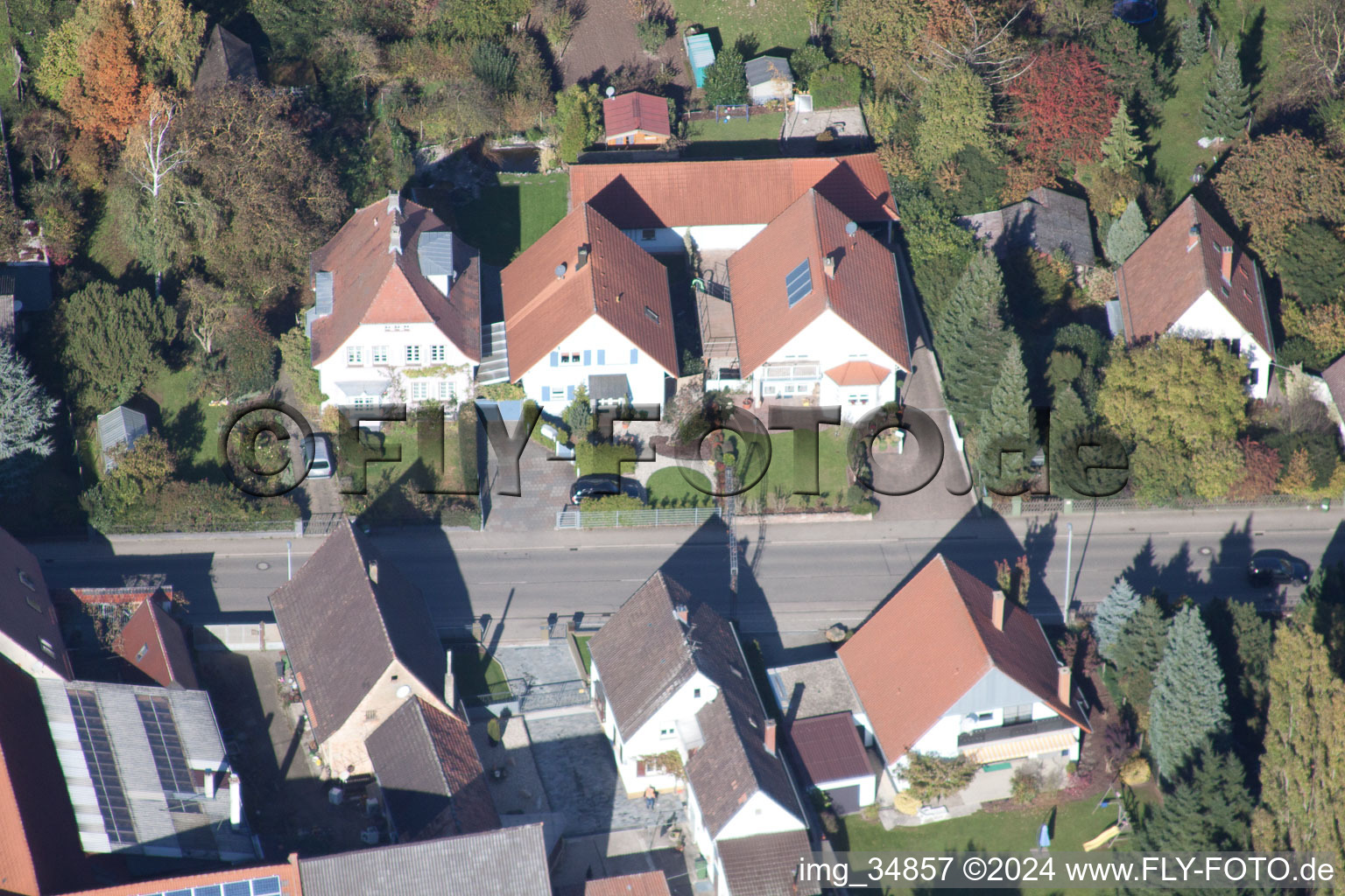 Vue aérienne de Rue Haupt à Winden dans le département Rhénanie-Palatinat, Allemagne