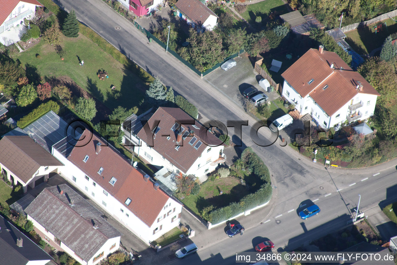 Rue Haupt à Winden dans le département Rhénanie-Palatinat, Allemagne vue du ciel