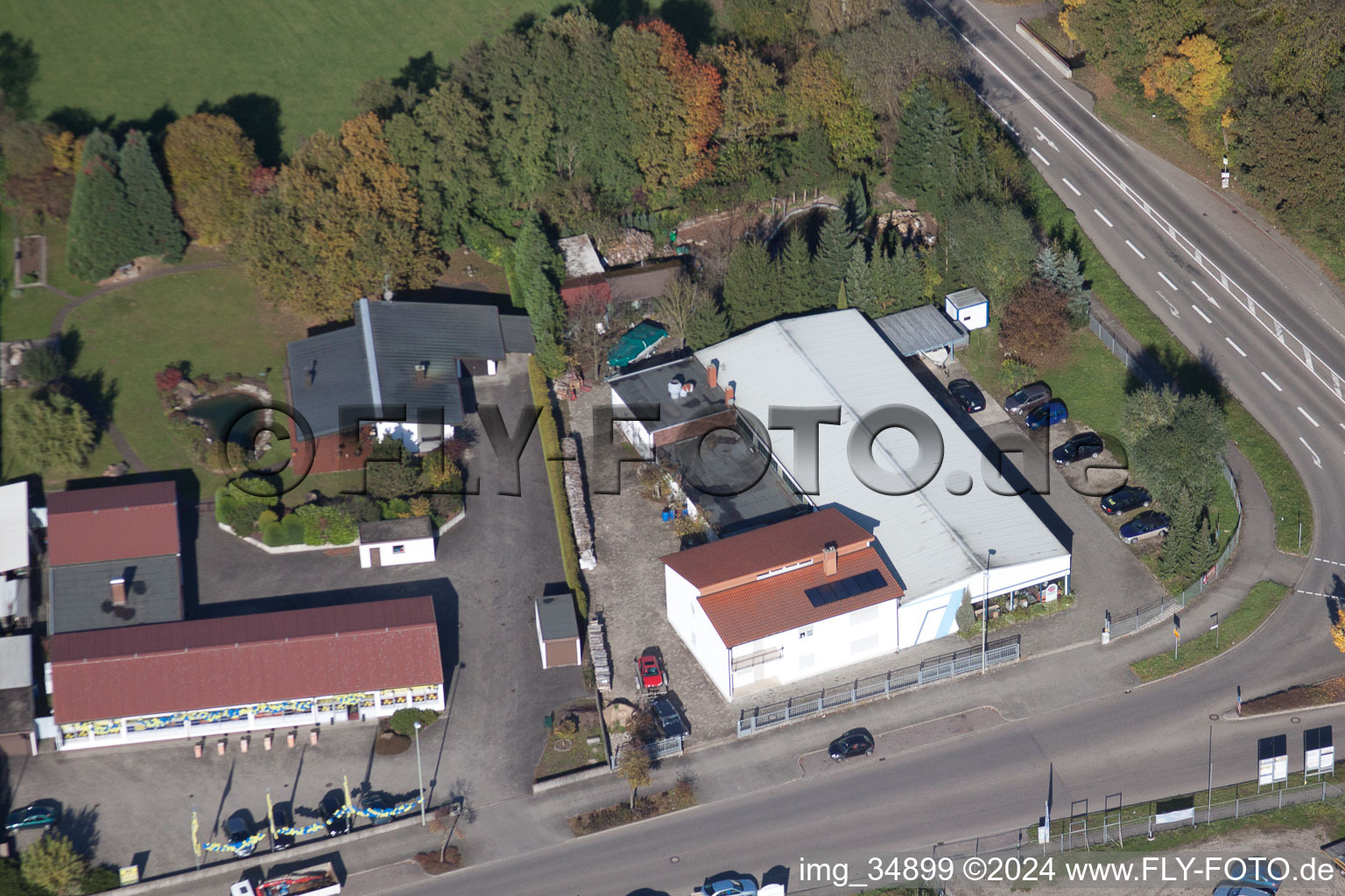 Zone industrielle de Horst à le quartier Minderslachen in Kandel dans le département Rhénanie-Palatinat, Allemagne vue du ciel