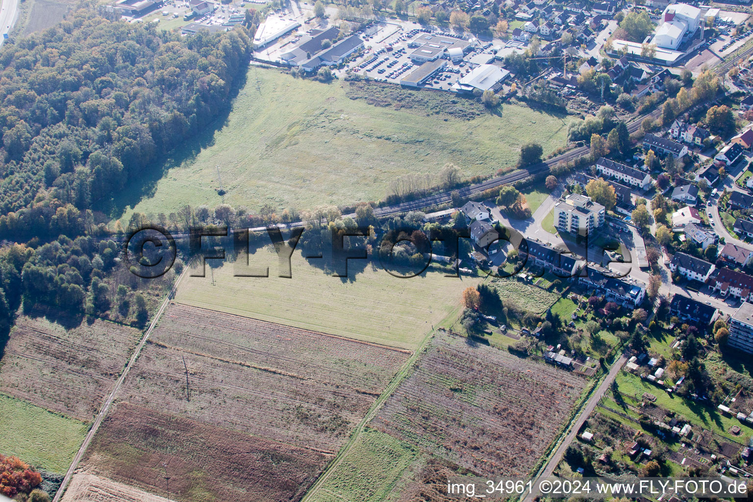 Vue aérienne de Pas encore de contournement à Kandel dans le département Rhénanie-Palatinat, Allemagne