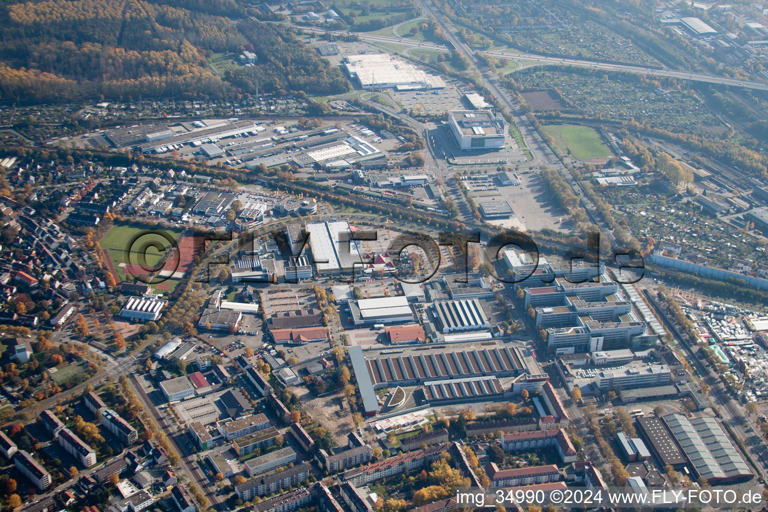 Vue aérienne de Anneau Est à le quartier Oststadt in Karlsruhe dans le département Bade-Wurtemberg, Allemagne