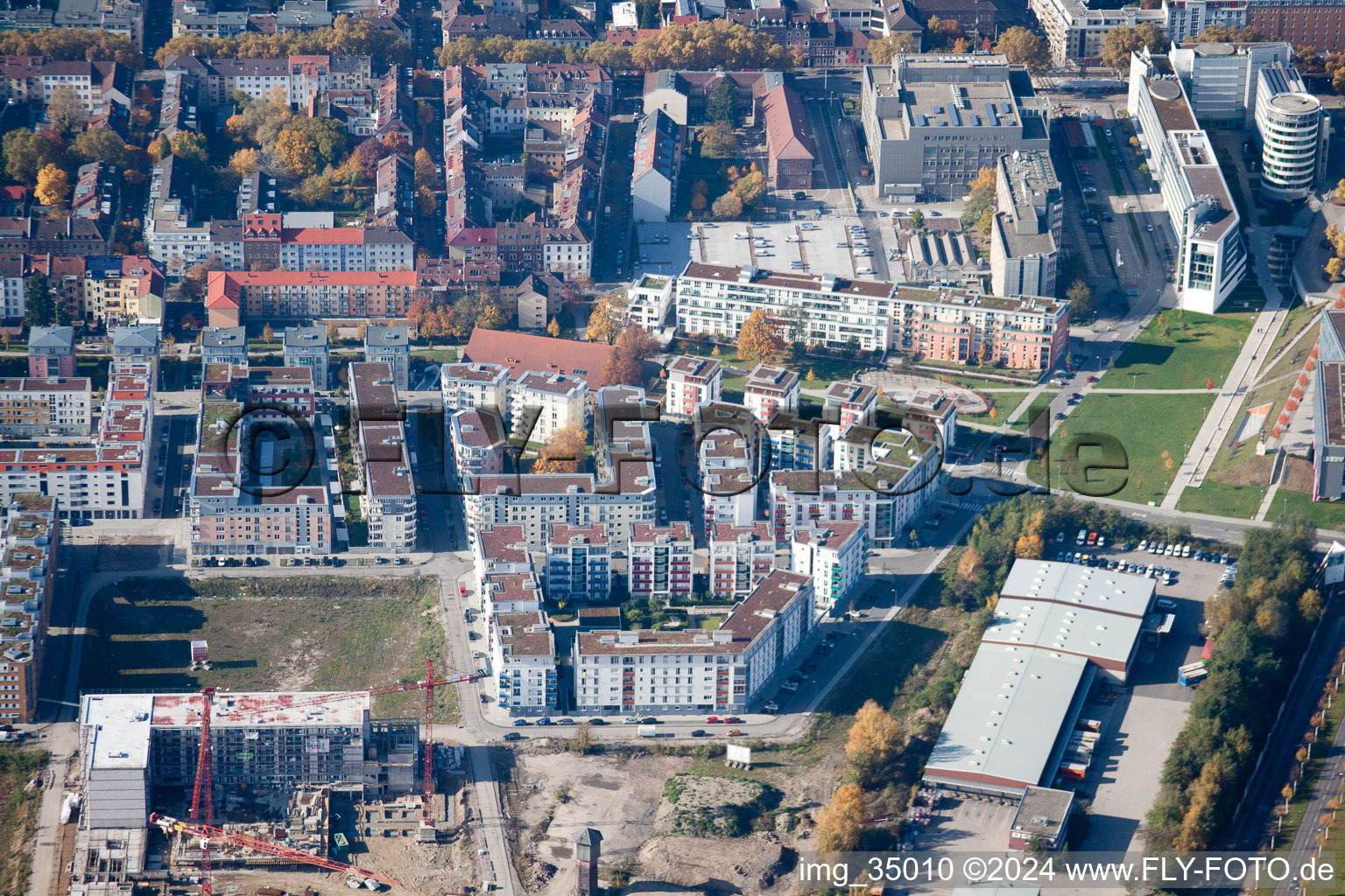 Kriegsstrasse Est à le quartier Südstadt in Karlsruhe dans le département Bade-Wurtemberg, Allemagne depuis l'avion