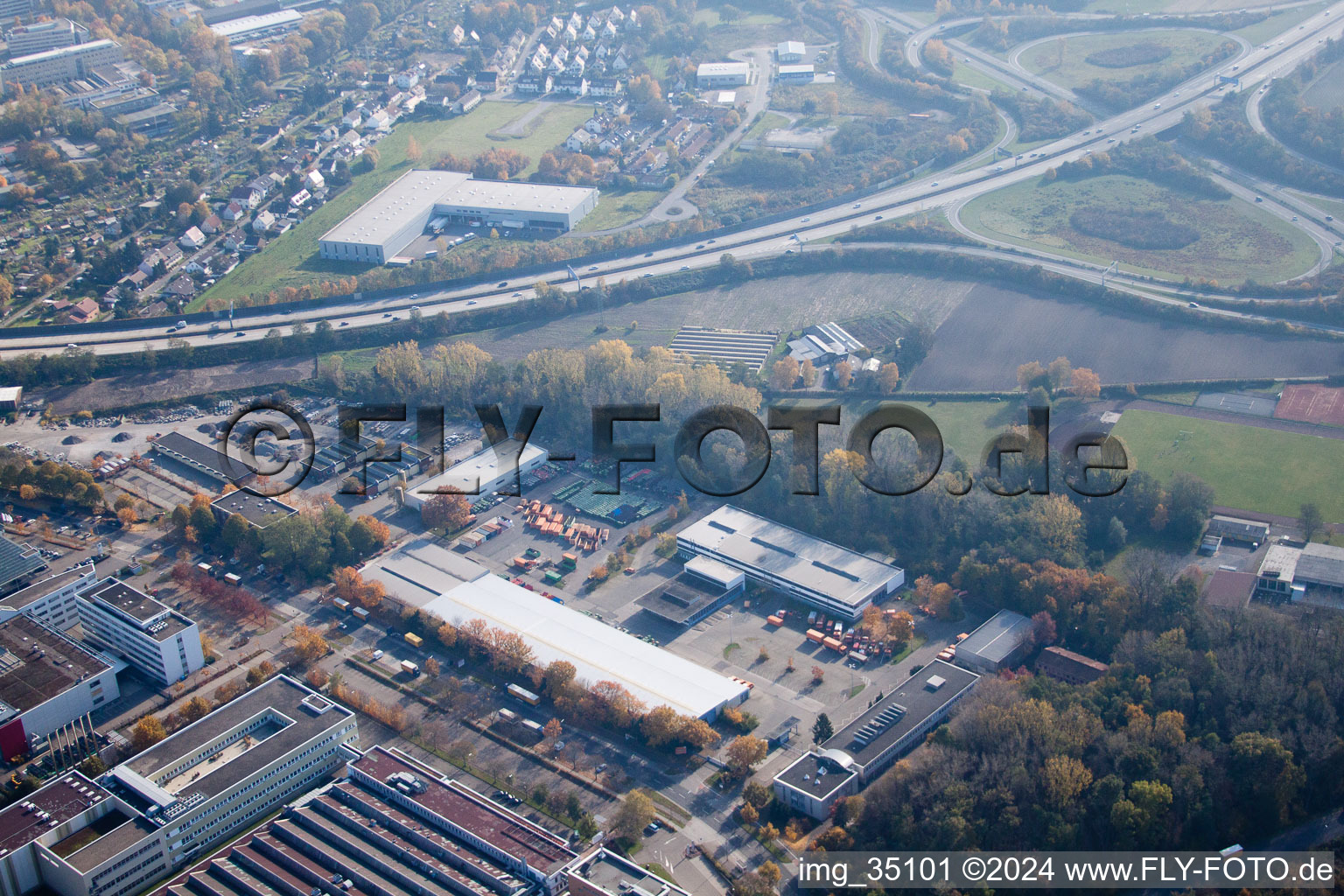 Vue aérienne de Ottostr à le quartier Durlach in Karlsruhe dans le département Bade-Wurtemberg, Allemagne