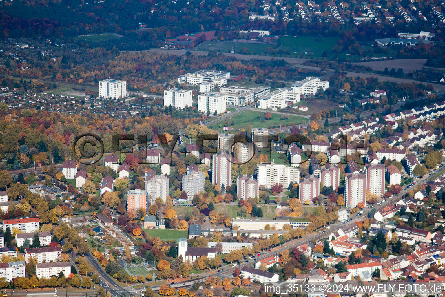 Enregistrement par drone de Quartier Durlach in Karlsruhe dans le département Bade-Wurtemberg, Allemagne