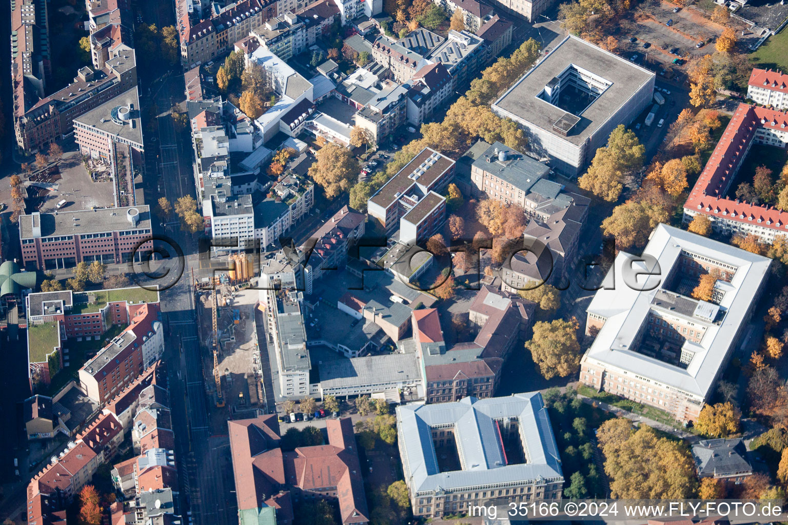 Photographie aérienne de Université KIT à le quartier Innenstadt-Ost in Karlsruhe dans le département Bade-Wurtemberg, Allemagne