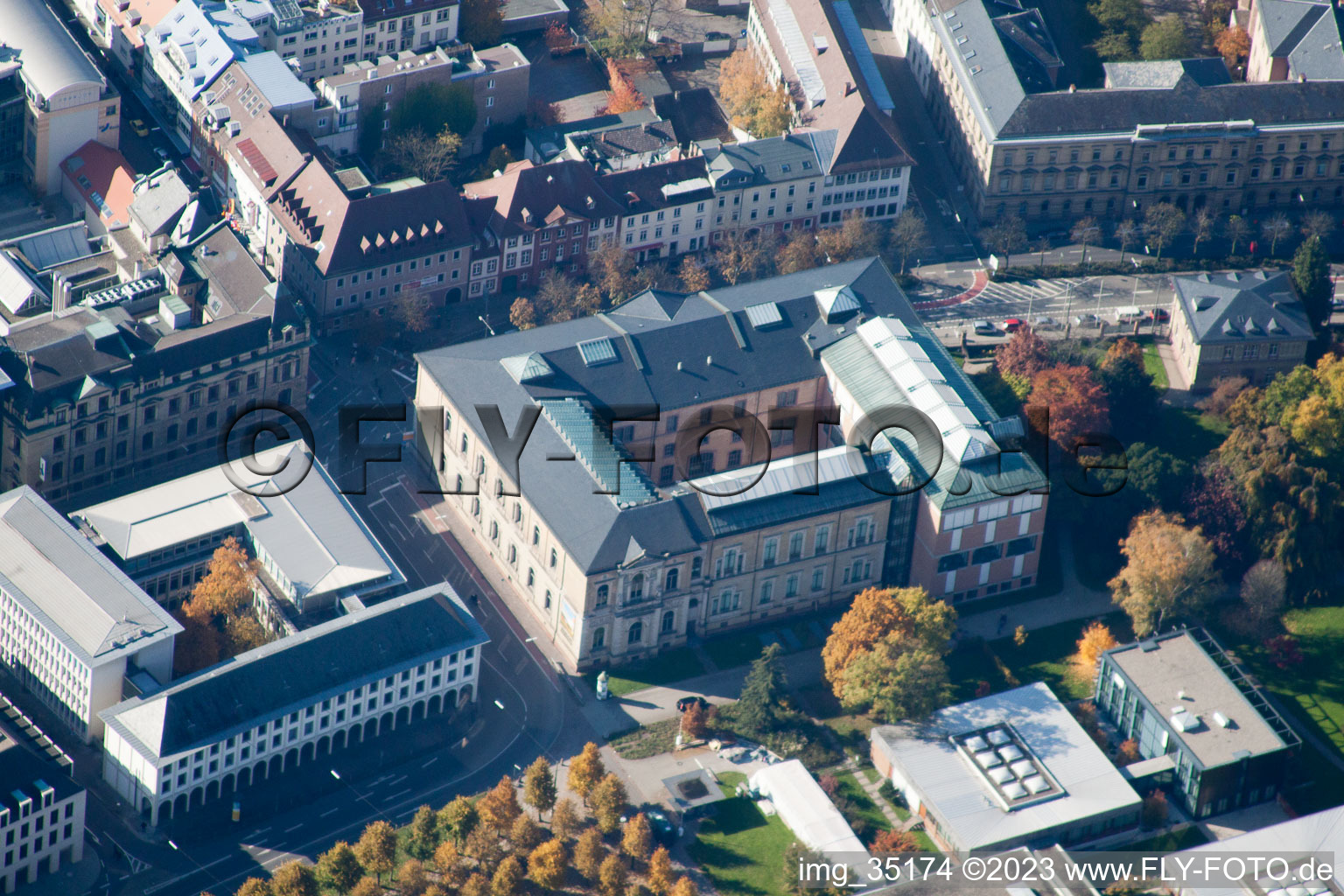 Vue aérienne de Galerie d'art à le quartier Innenstadt-West in Karlsruhe dans le département Bade-Wurtemberg, Allemagne