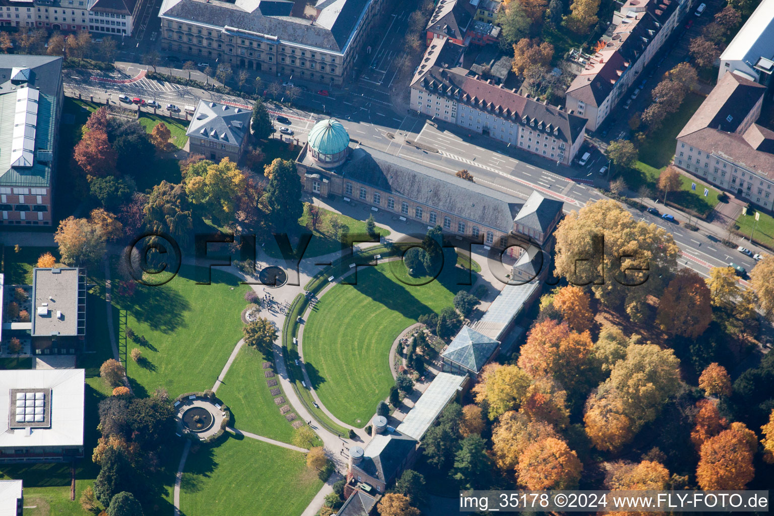 Vue aérienne de Jardin botanique à le quartier Innenstadt-West in Karlsruhe dans le département Bade-Wurtemberg, Allemagne