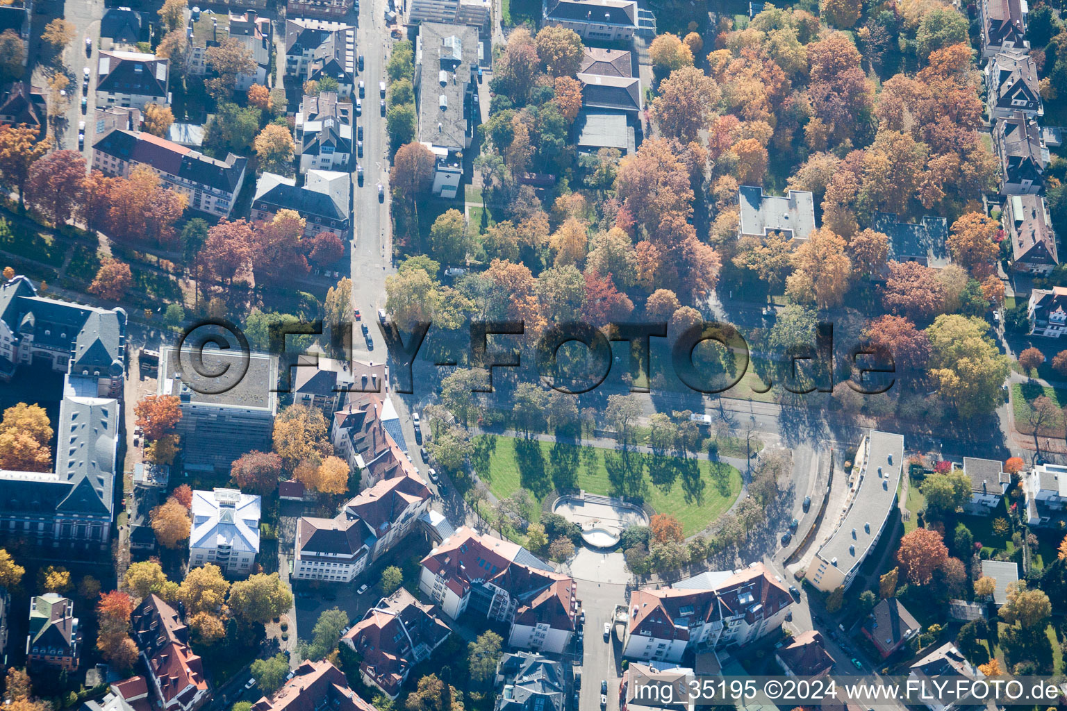 Quartier Mühlburg in Karlsruhe dans le département Bade-Wurtemberg, Allemagne d'un drone