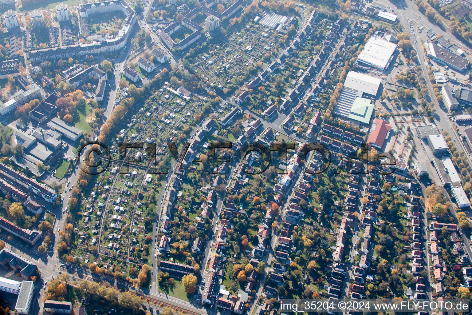 Quartier Knielingen in Karlsruhe dans le département Bade-Wurtemberg, Allemagne d'un drone