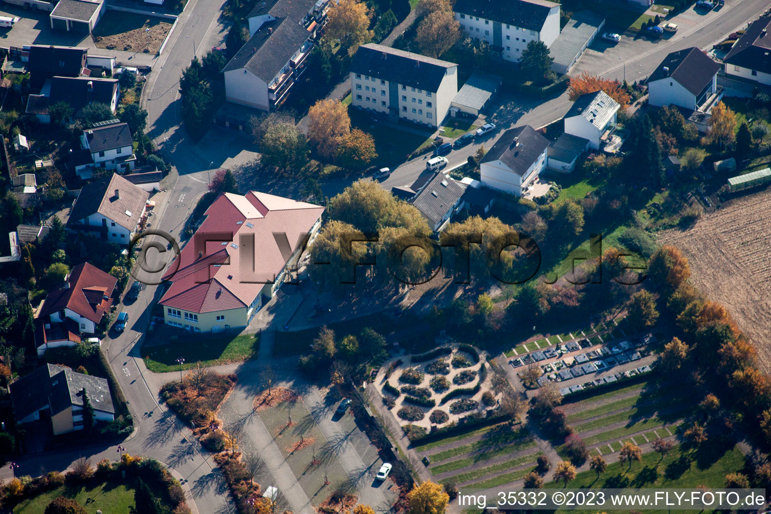 Photographie aérienne de Cimetière à Hagenbach dans le département Rhénanie-Palatinat, Allemagne