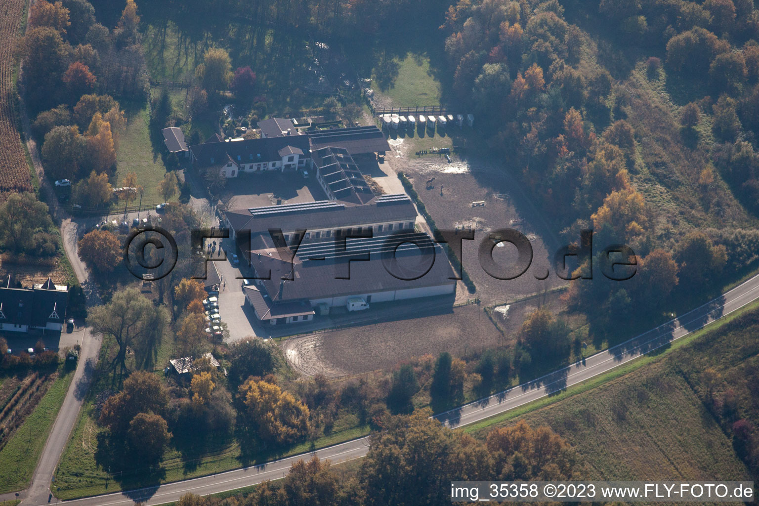 Hagenbach dans le département Rhénanie-Palatinat, Allemagne depuis l'avion