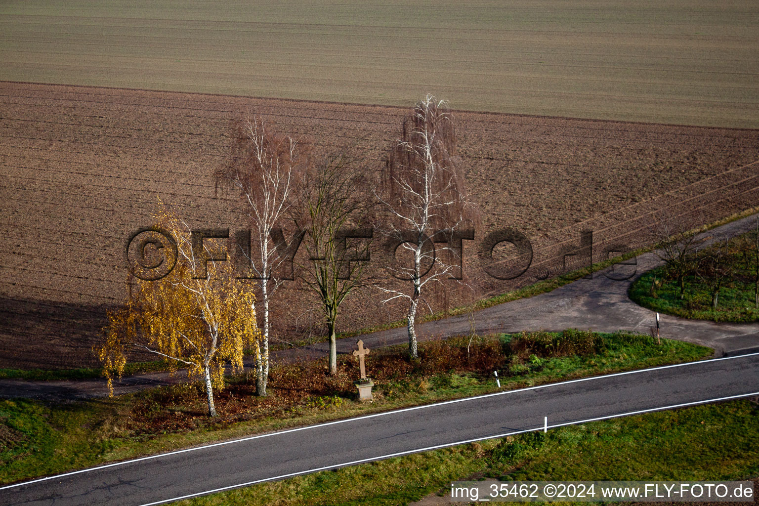 Vue aérienne de Carrefour entre Hayna et Hatzenbühl à Hatzenbühl dans le département Rhénanie-Palatinat, Allemagne