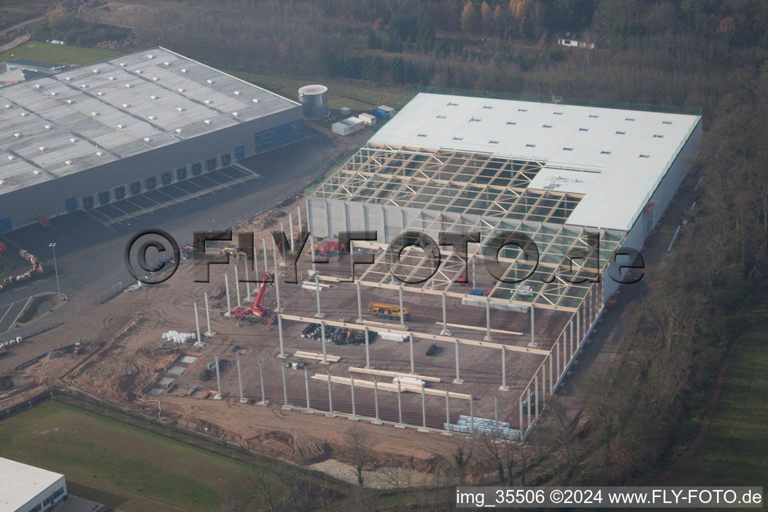 Vue oblique de Surface commerciale, Centre Logistique de Gazely 2ème phase de construction à le quartier Minderslachen in Kandel dans le département Rhénanie-Palatinat, Allemagne