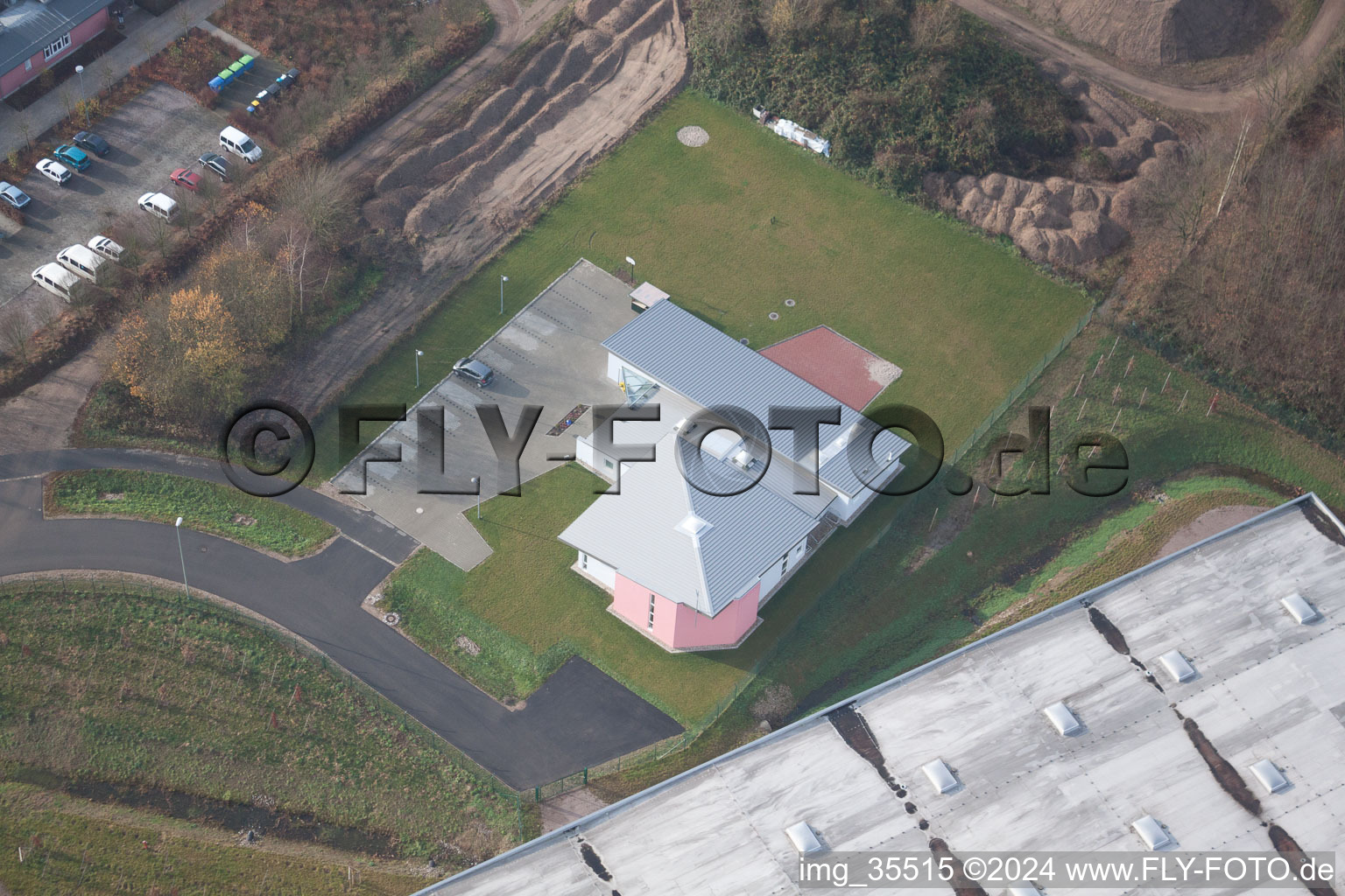 Vue d'oiseau de Zone industrielle de Horst à le quartier Minderslachen in Kandel dans le département Rhénanie-Palatinat, Allemagne