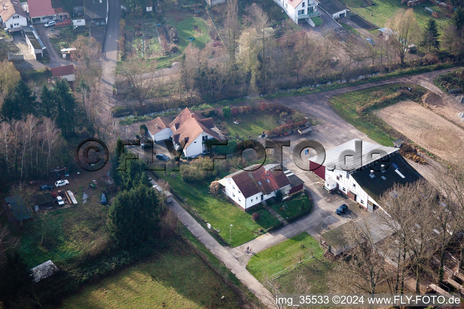 Moulin à laver à Winden dans le département Rhénanie-Palatinat, Allemagne vue d'en haut