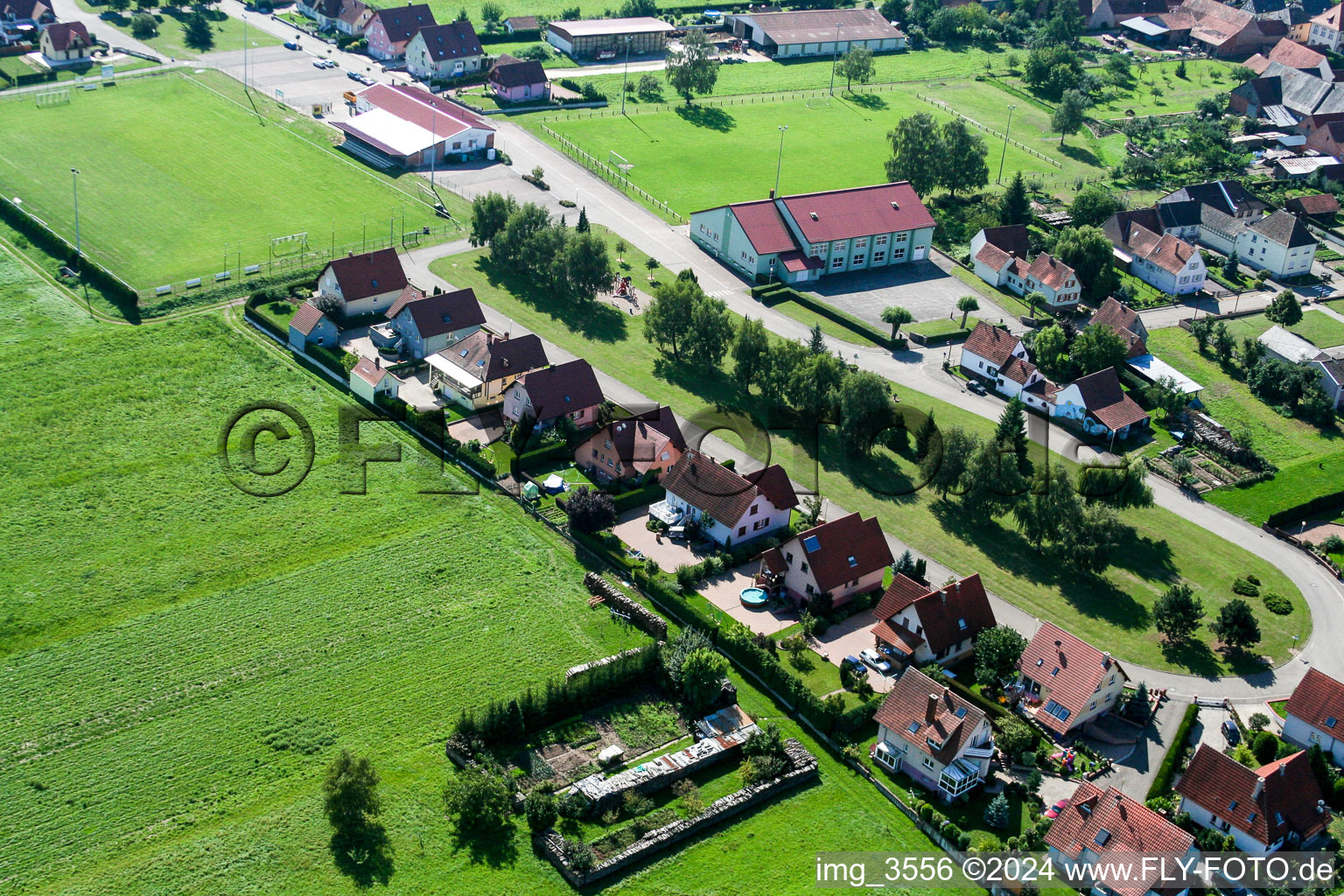 Schleithal dans le département Bas Rhin, France du point de vue du drone