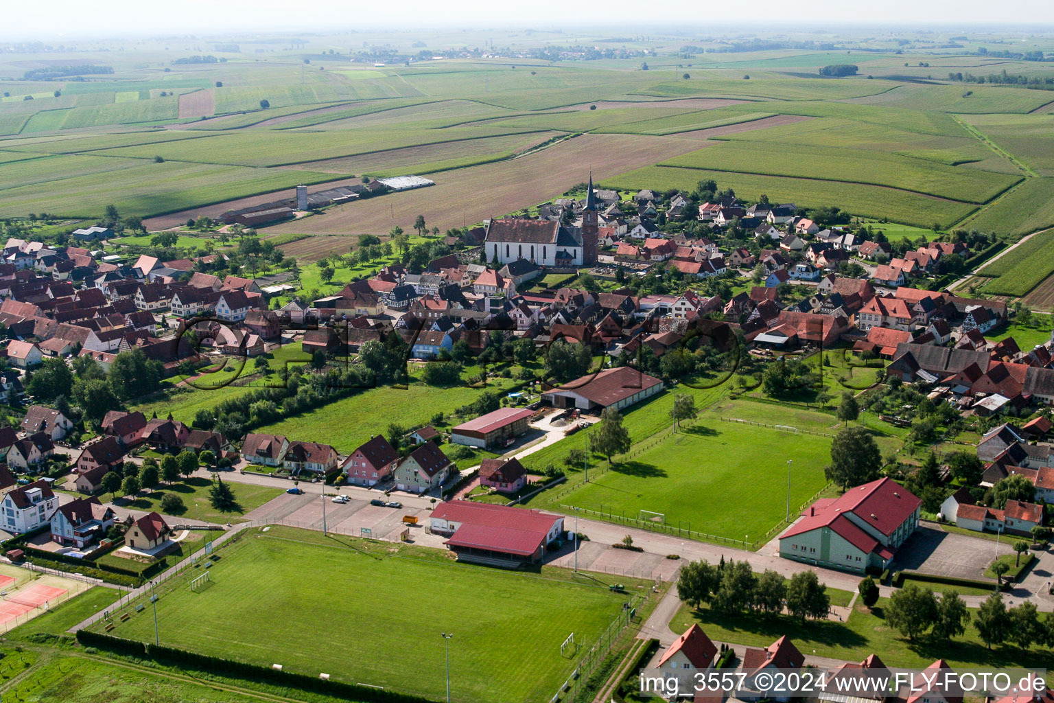 Schleithal dans le département Bas Rhin, France d'un drone