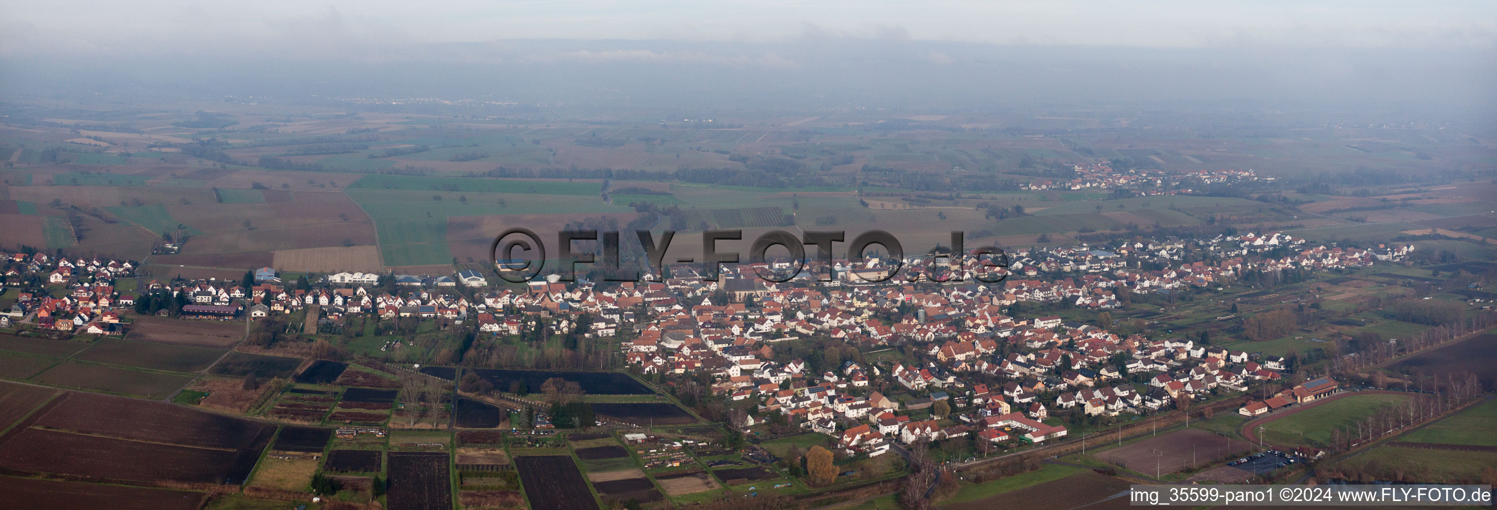 Enregistrement par drone de Steinfeld dans le département Rhénanie-Palatinat, Allemagne