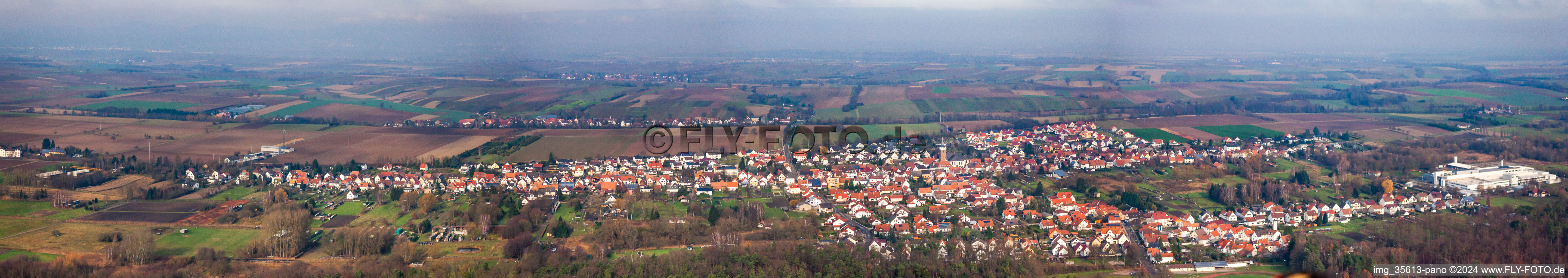 Quartier Schaidt in Wörth am Rhein dans le département Rhénanie-Palatinat, Allemagne du point de vue du drone