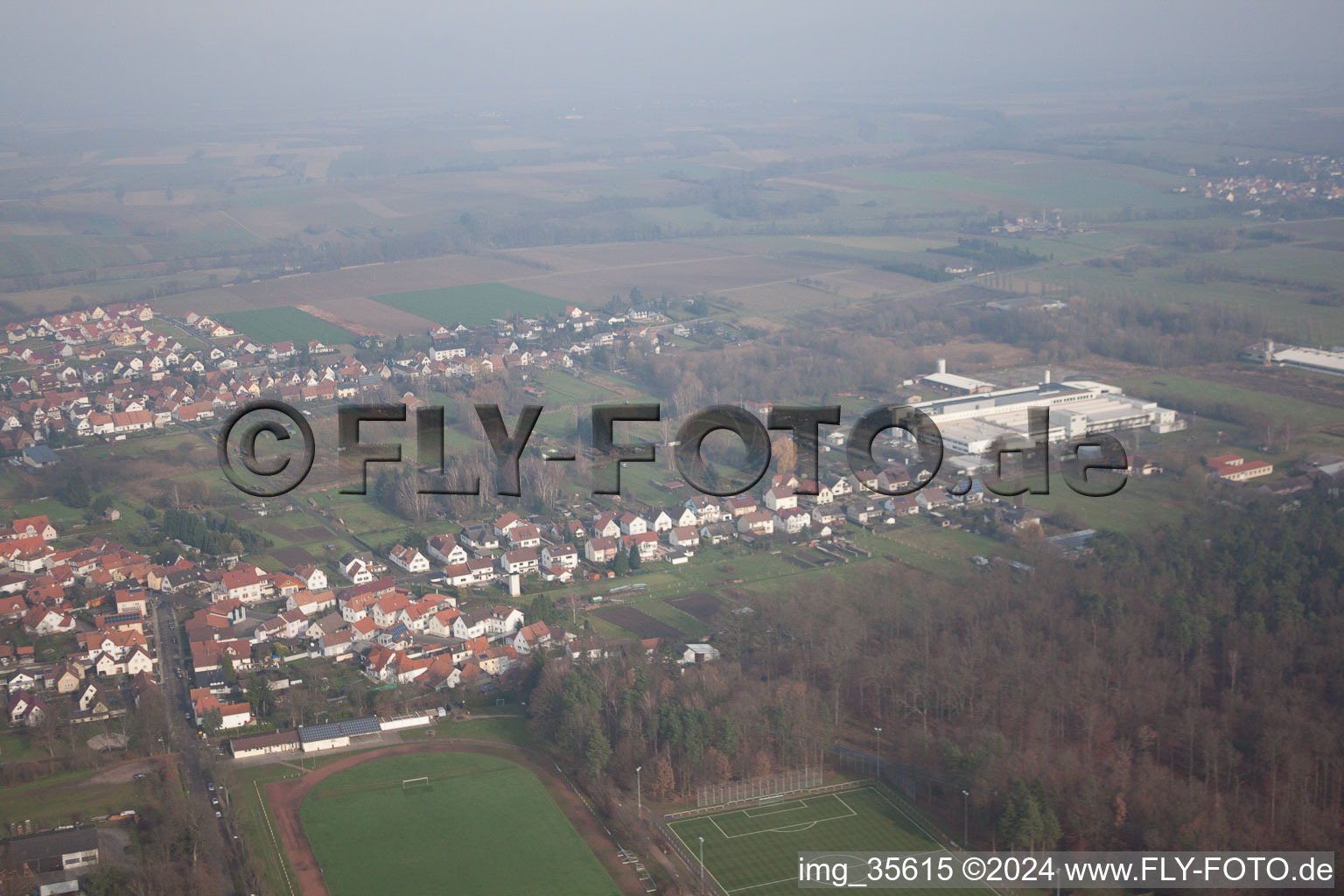 Quartier Schaidt in Wörth am Rhein dans le département Rhénanie-Palatinat, Allemagne vu d'un drone