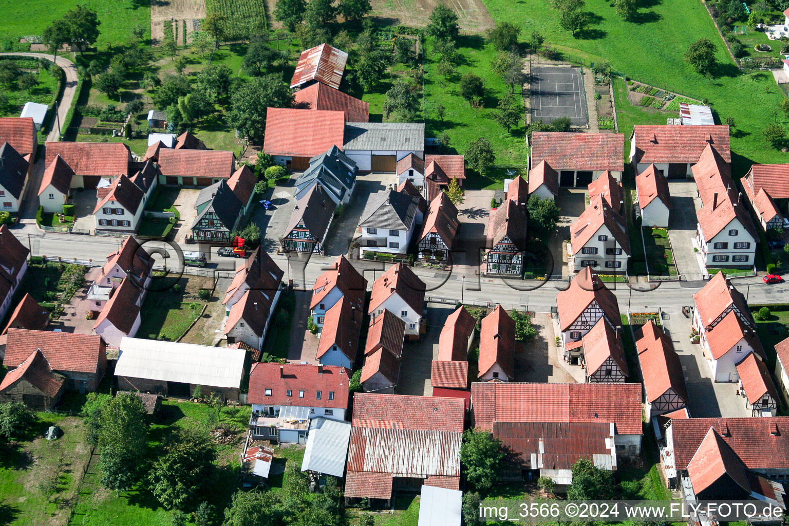 Schleithal dans le département Bas Rhin, France depuis l'avion