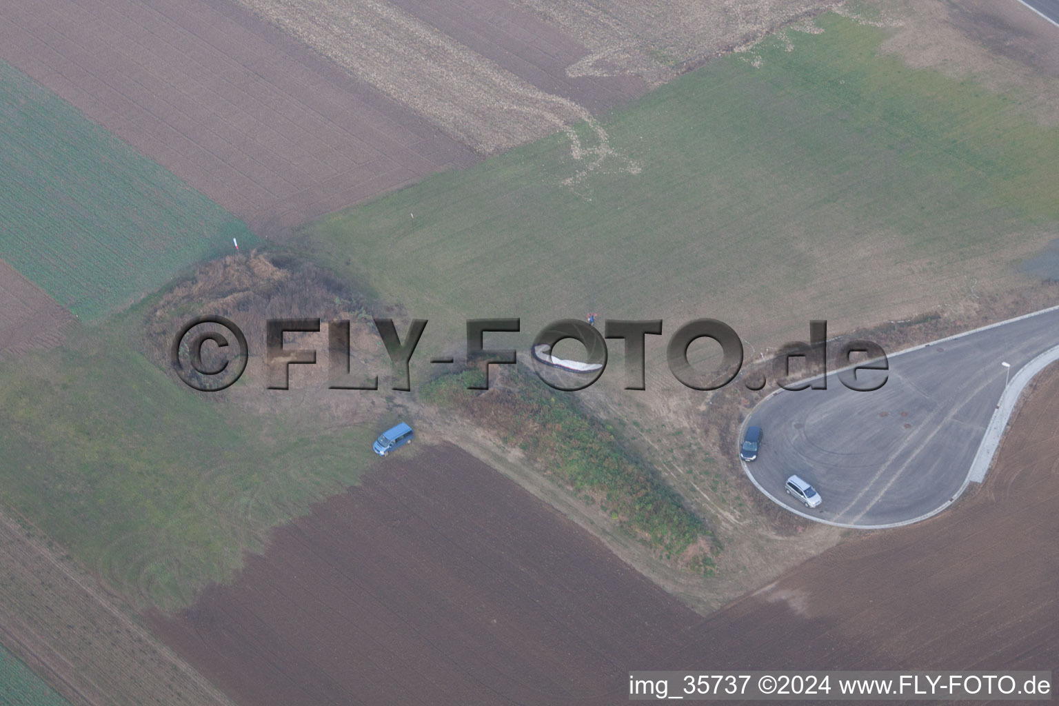 Hatzenbühl dans le département Rhénanie-Palatinat, Allemagne du point de vue du drone