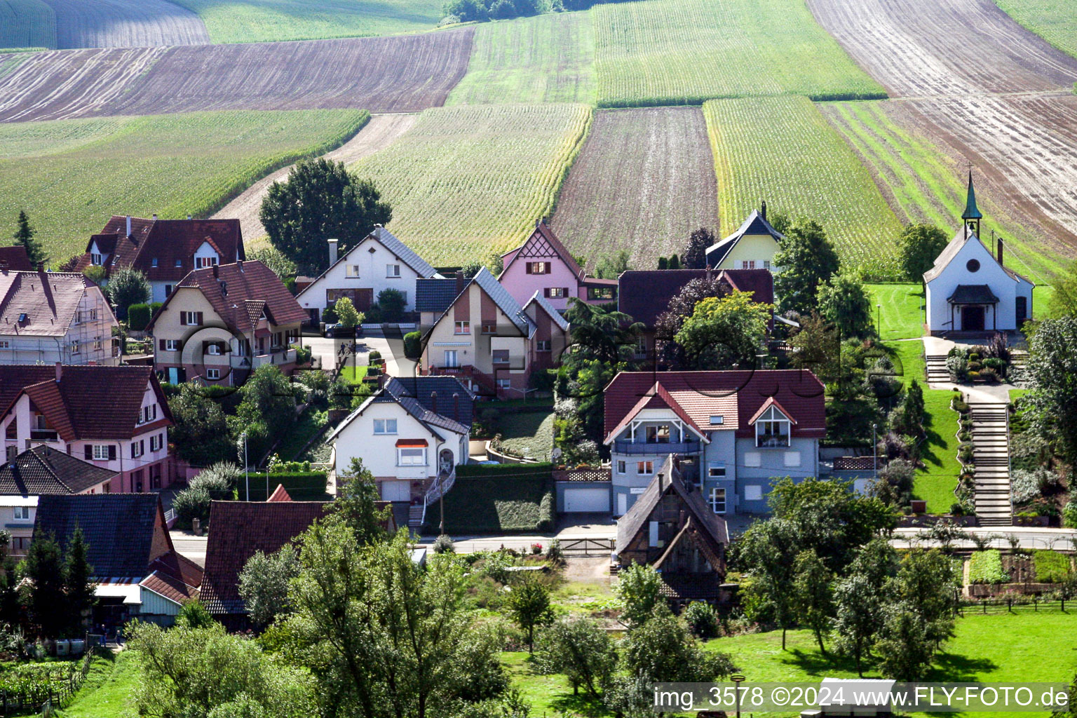 Niederlauterbach dans le département Bas Rhin, France vue du ciel