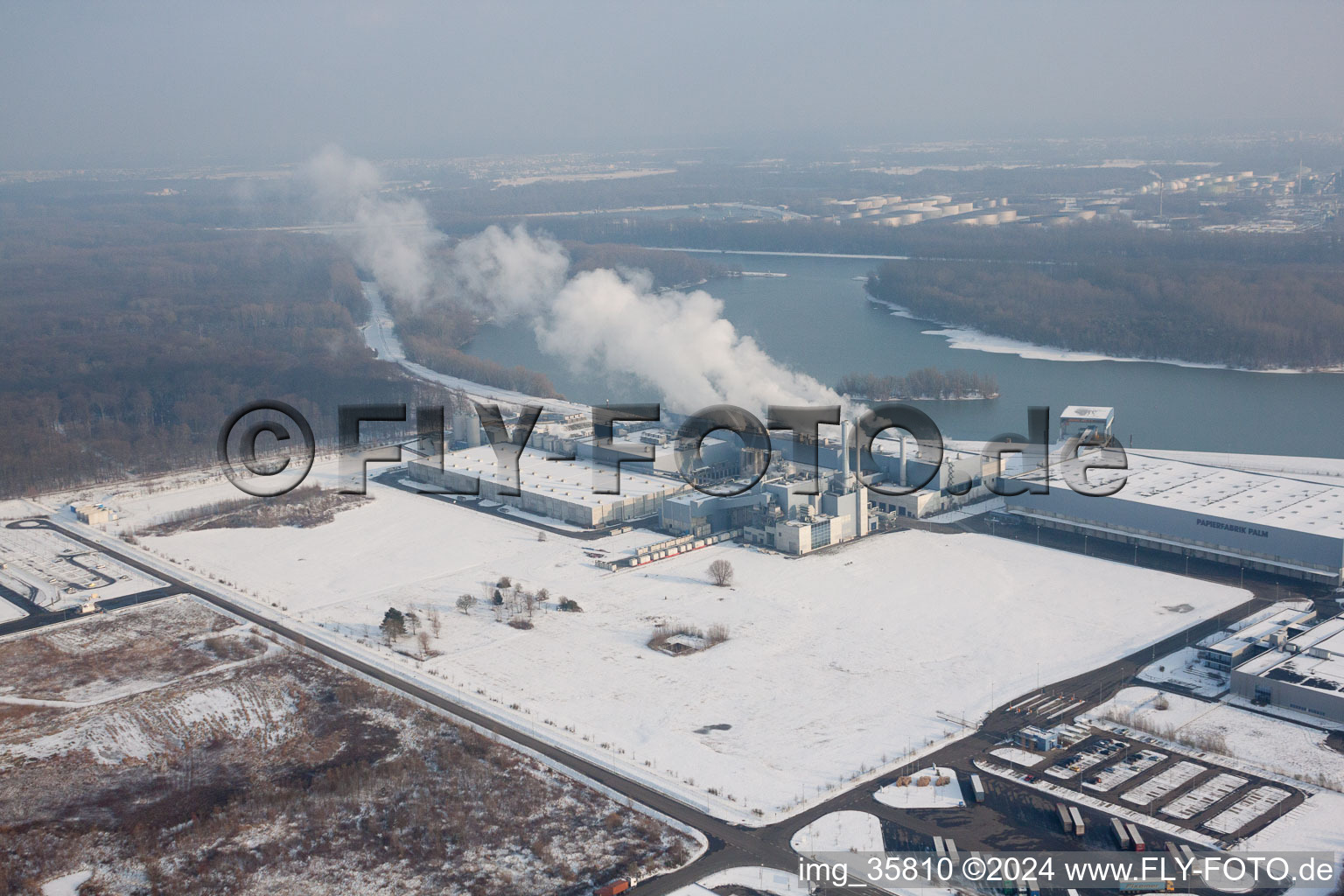 Vue oblique de Zone industrielle d'Oberwald à Wörth am Rhein dans le département Rhénanie-Palatinat, Allemagne