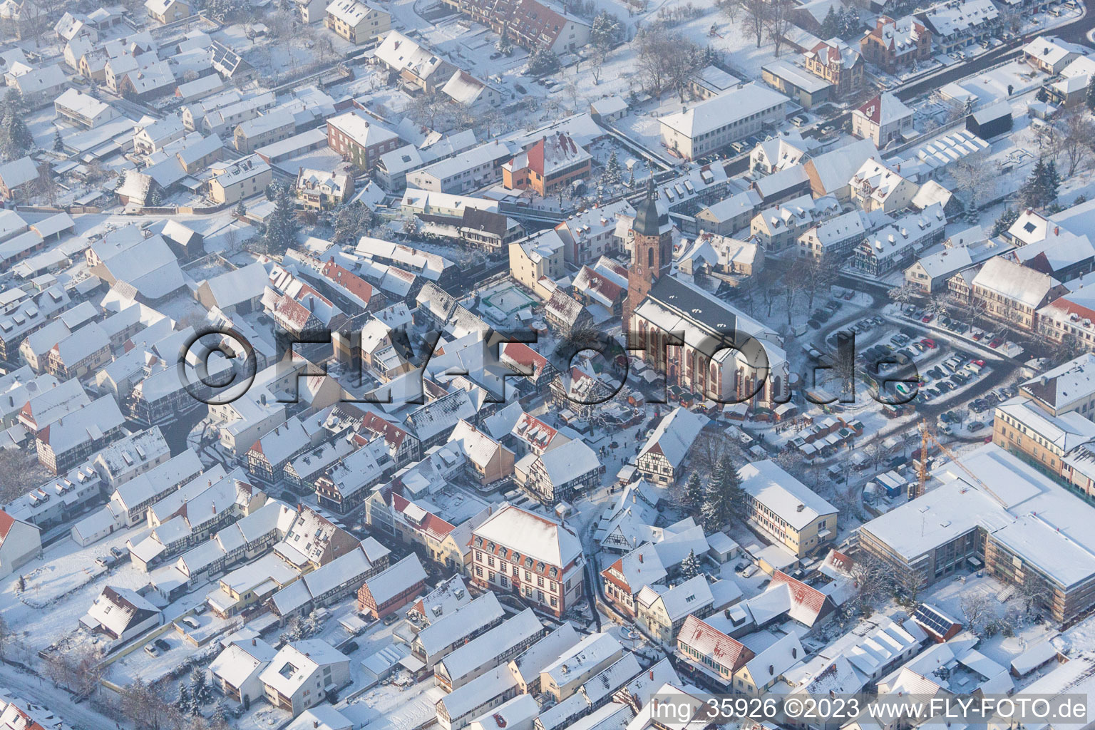 Image drone de Dans la neige à Kandel dans le département Rhénanie-Palatinat, Allemagne