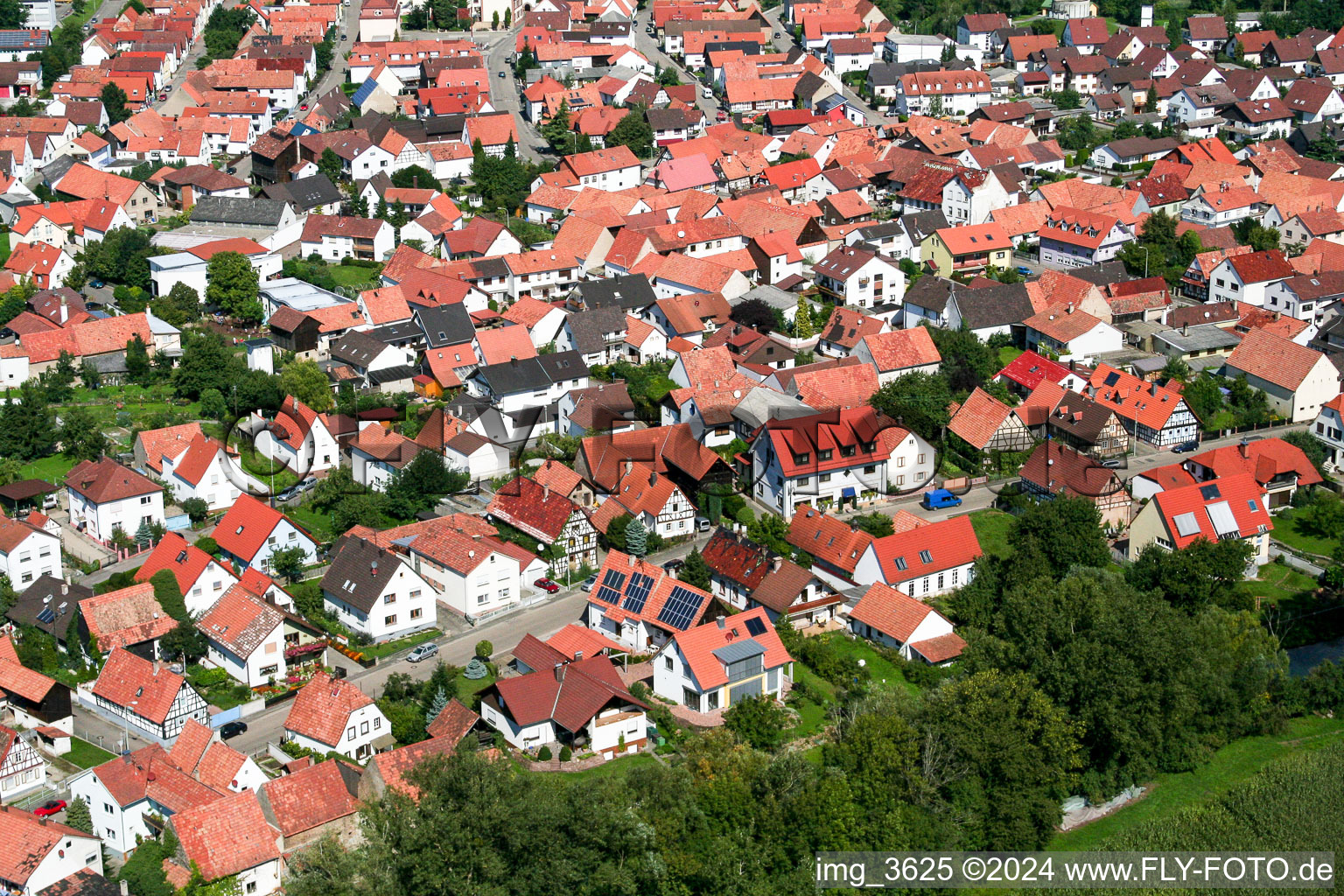 Quartier Neuburg in Neuburg am Rhein dans le département Rhénanie-Palatinat, Allemagne depuis l'avion