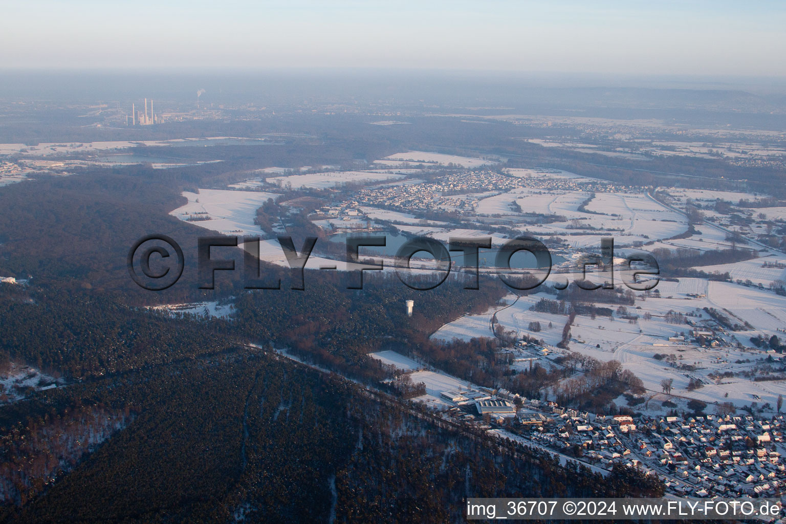 Quartier Neuburg in Neuburg am Rhein dans le département Rhénanie-Palatinat, Allemagne d'en haut