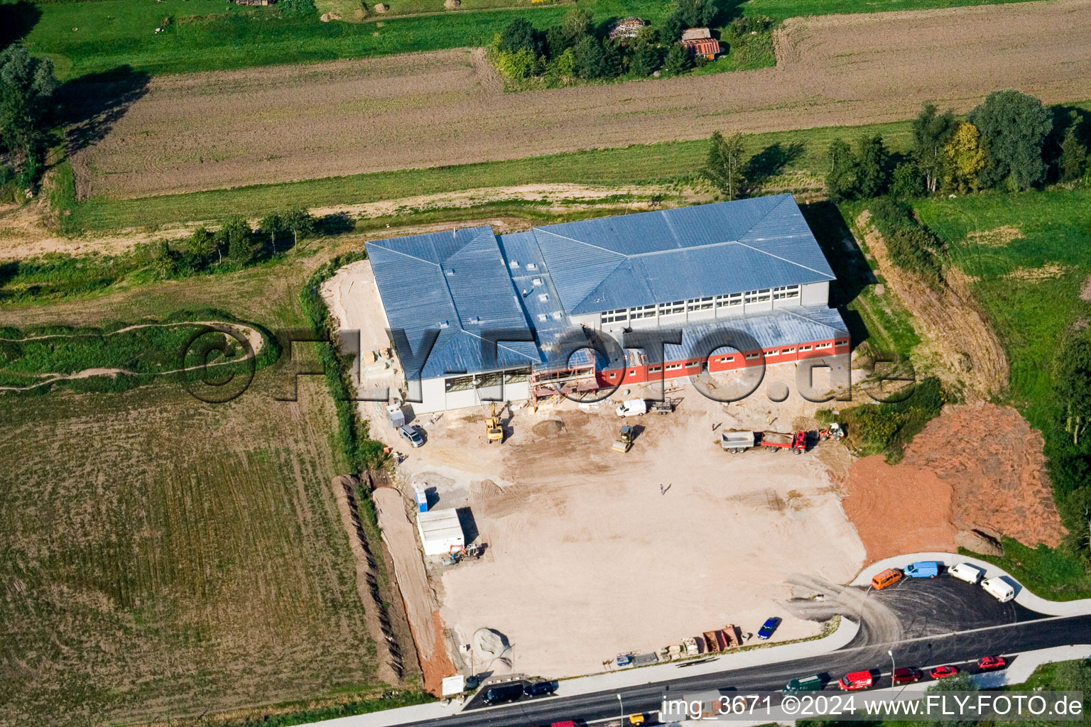 Vue aérienne de Nouvelle construction d'une salle polyvalente à Kandel dans le département Rhénanie-Palatinat, Allemagne