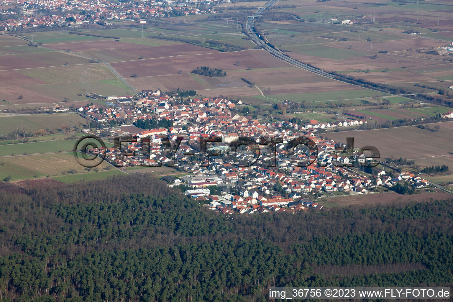 Vue aérienne de Westheim dans le département Rhénanie-Palatinat, Allemagne