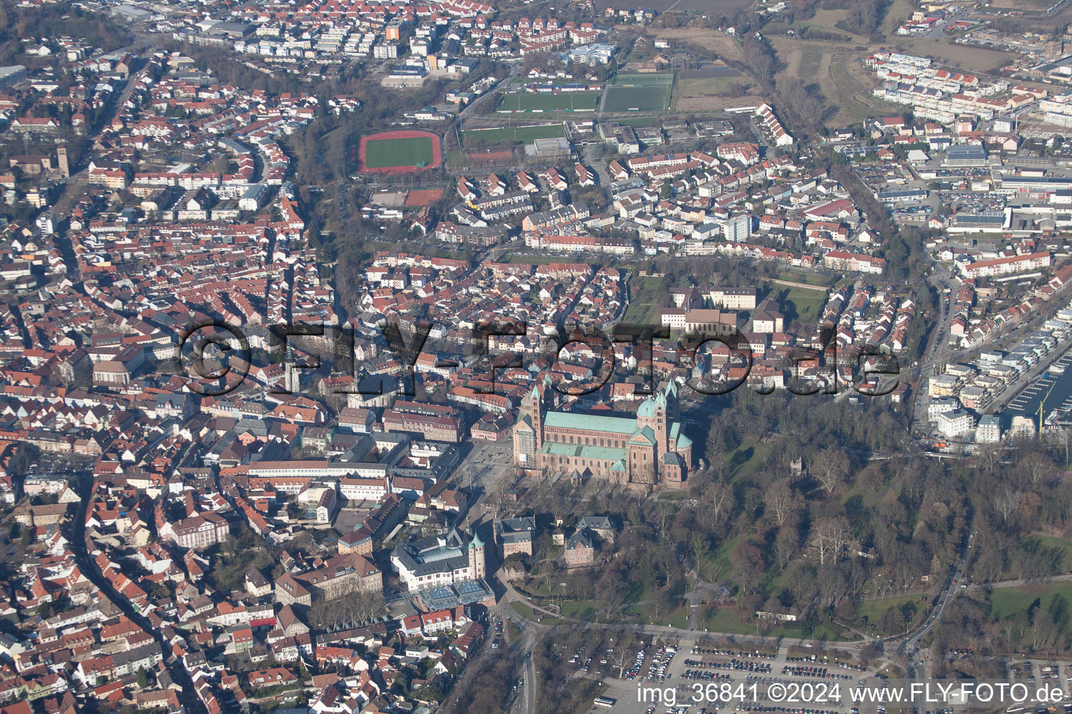 Vue aérienne de Speyer dans le département Rhénanie-Palatinat, Allemagne