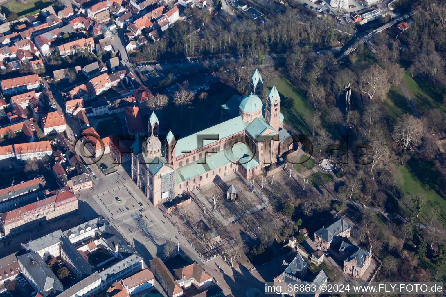 Vue aérienne de Bâtiment de l'église de la cathédrale dans la vieille ville à Speyer dans le département Rhénanie-Palatinat, Allemagne