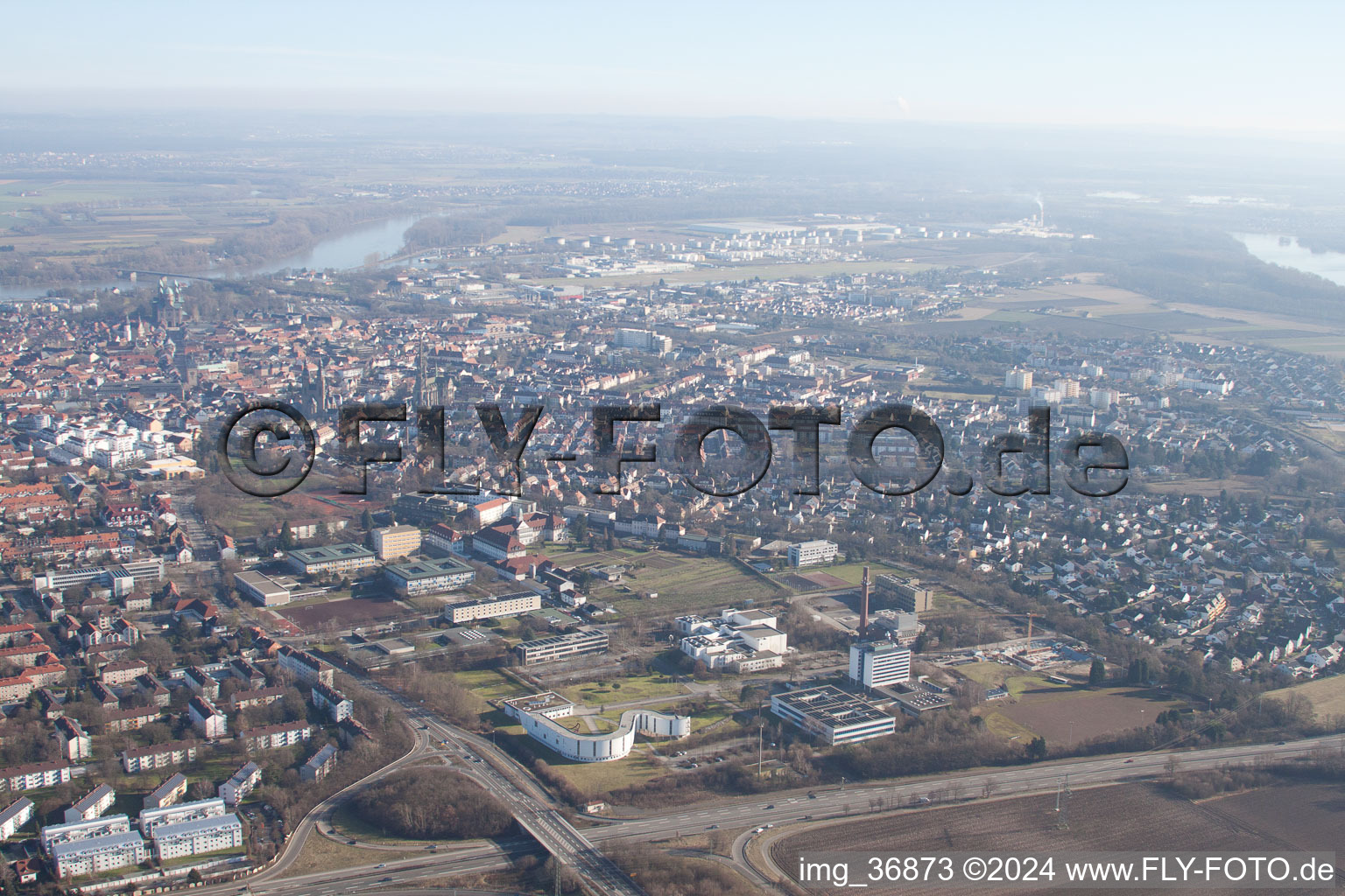 Speyer dans le département Rhénanie-Palatinat, Allemagne vue du ciel