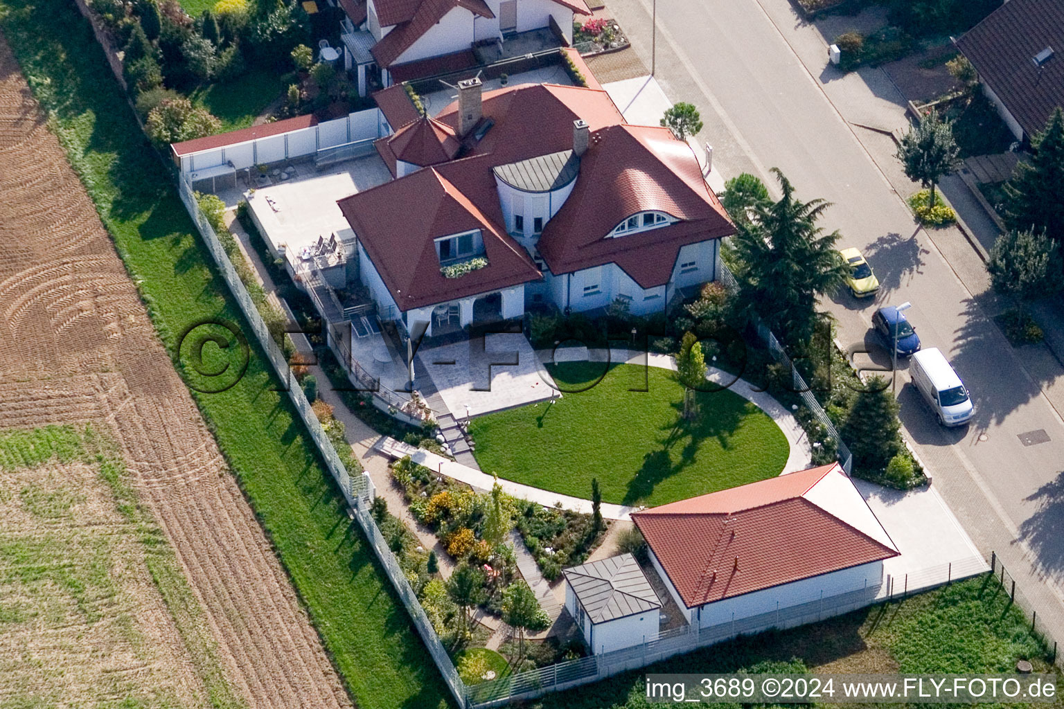 Bague château à Kandel dans le département Rhénanie-Palatinat, Allemagne depuis l'avion