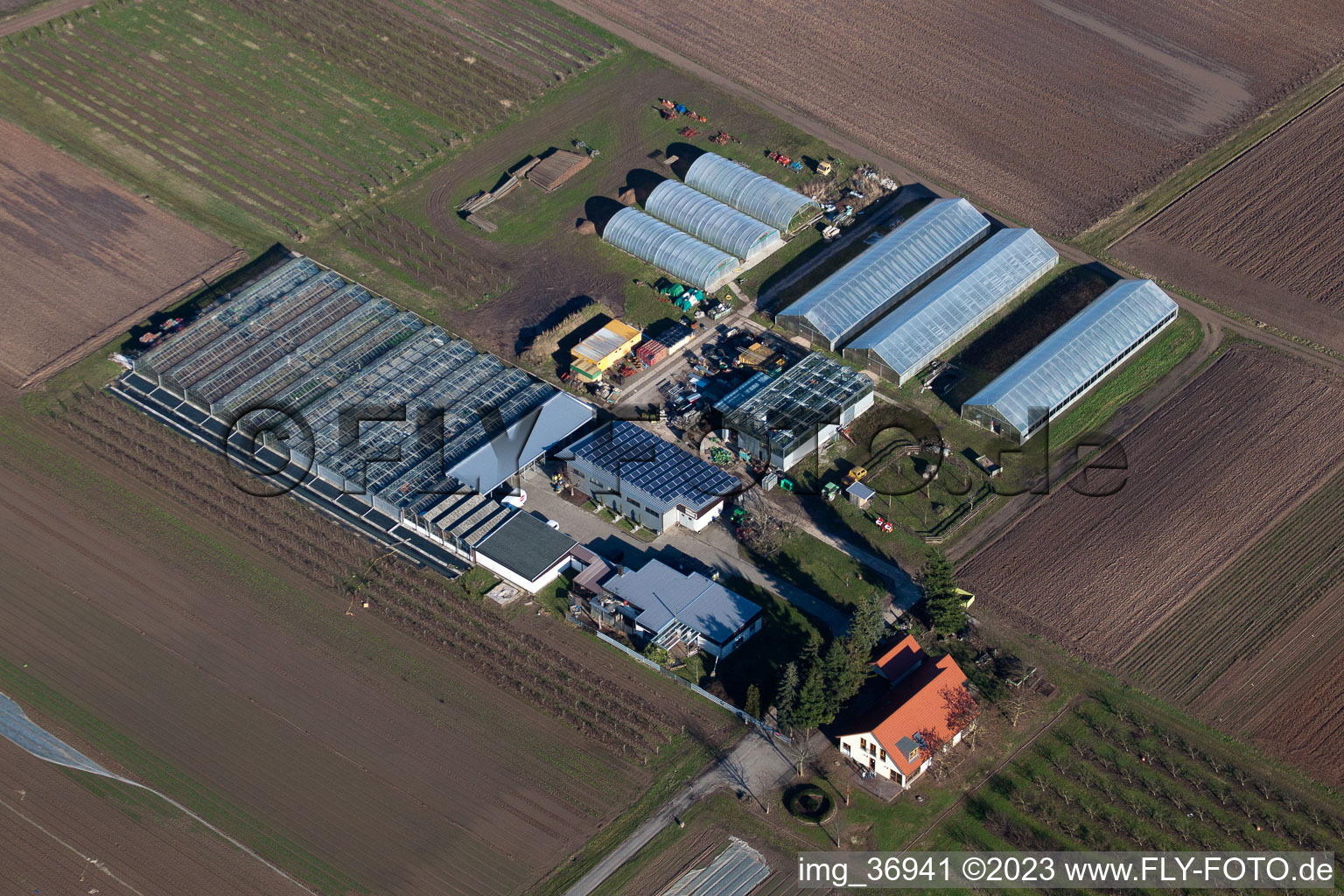 Gommersheim dans le département Rhénanie-Palatinat, Allemagne d'un drone