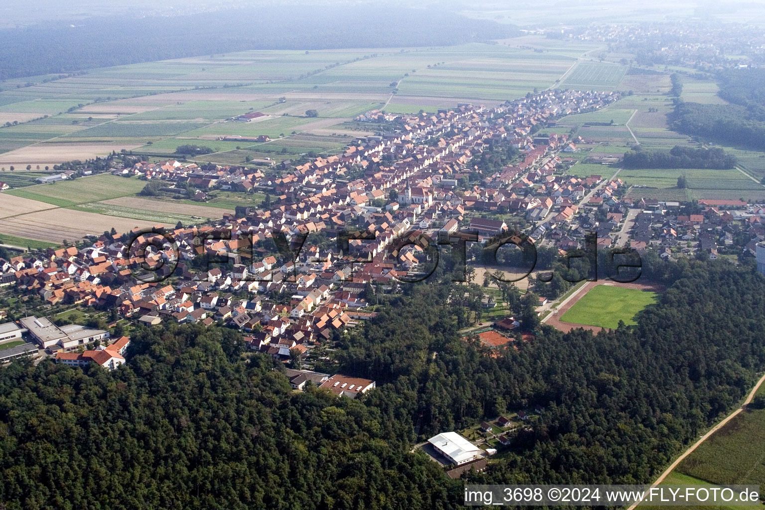 Hatzenbühl dans le département Rhénanie-Palatinat, Allemagne hors des airs