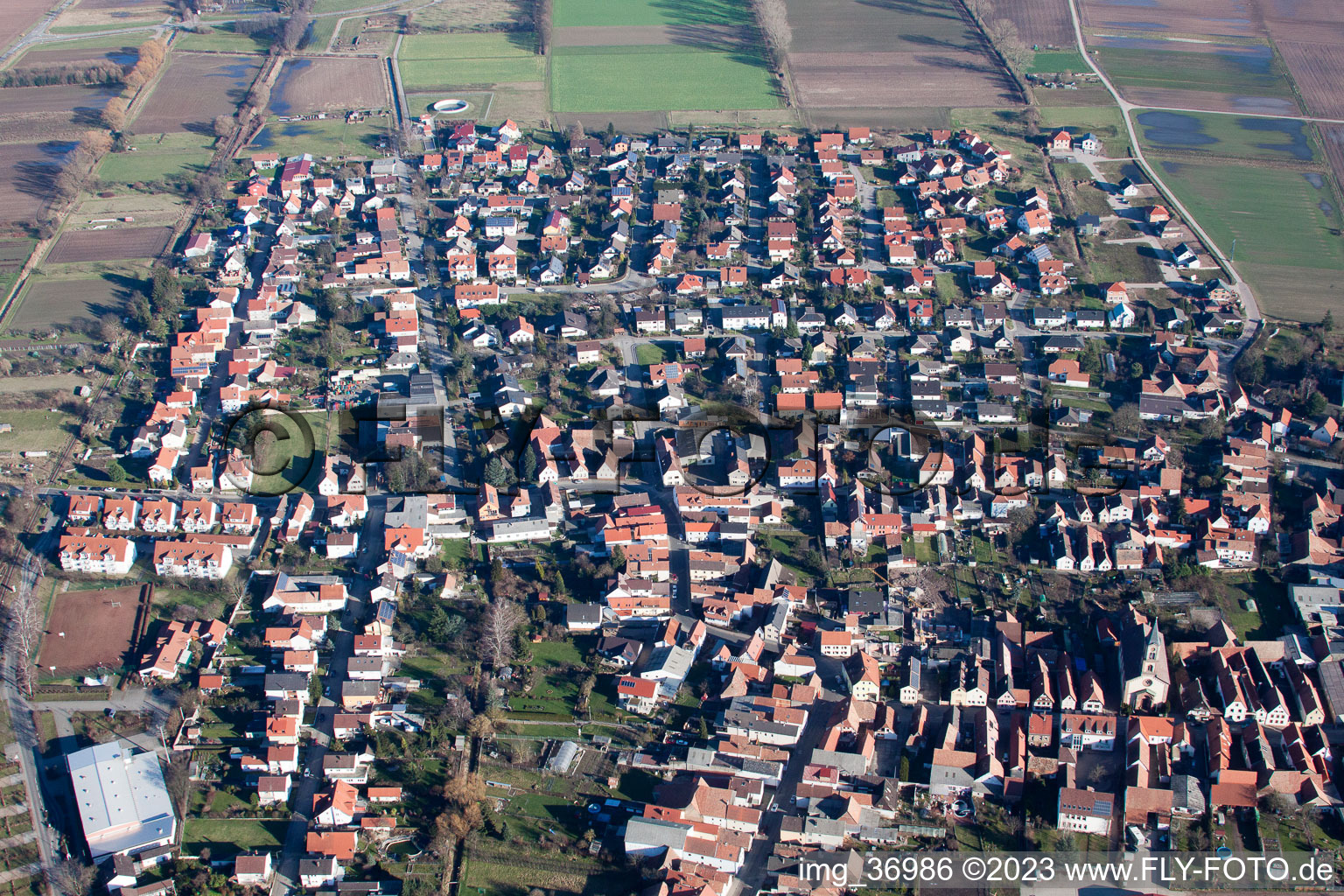 Vue aérienne de Zeiskam dans le département Rhénanie-Palatinat, Allemagne