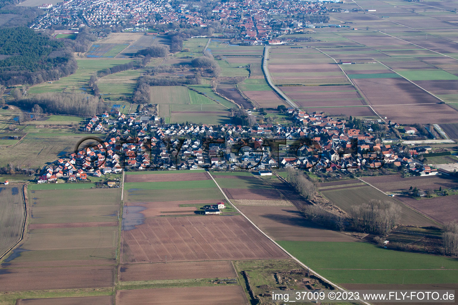 Image drone de Knittelsheim dans le département Rhénanie-Palatinat, Allemagne