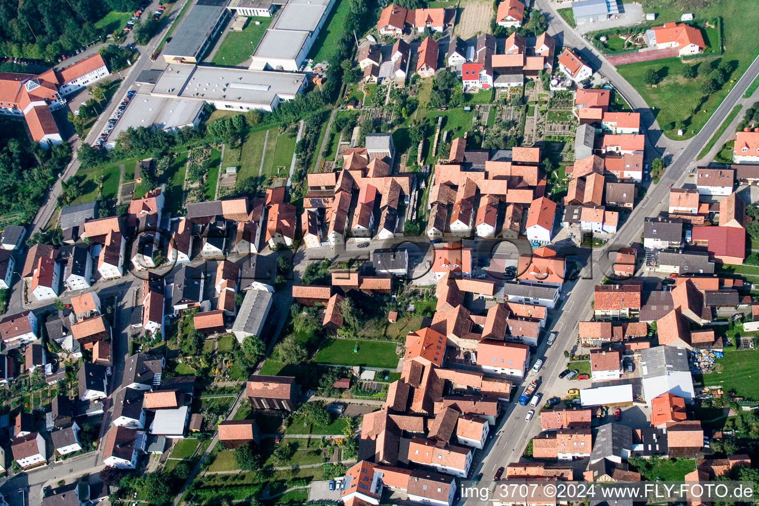 Hatzenbühl dans le département Rhénanie-Palatinat, Allemagne depuis l'avion