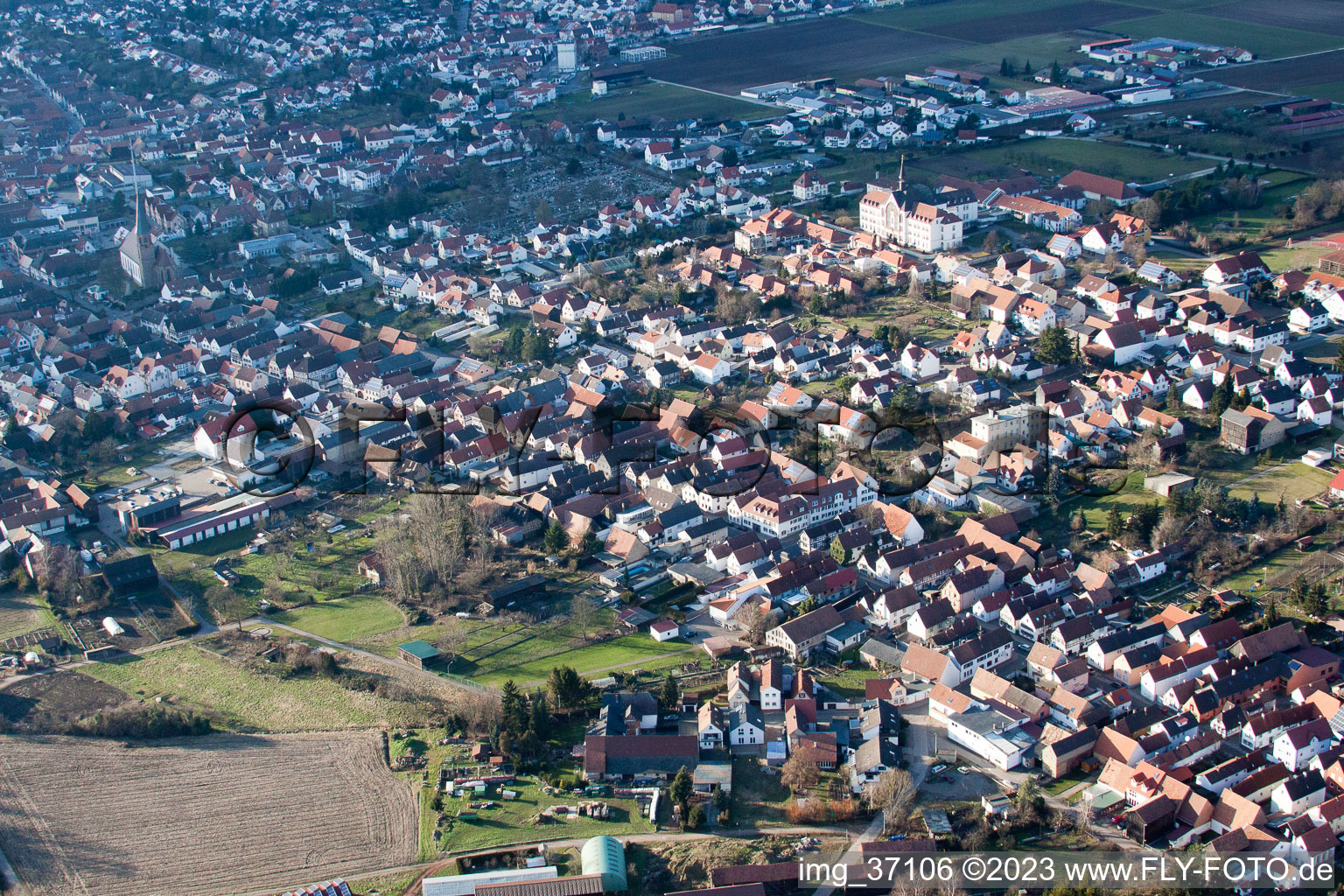 Enregistrement par drone de Quartier Herxheim in Herxheim bei Landau dans le département Rhénanie-Palatinat, Allemagne