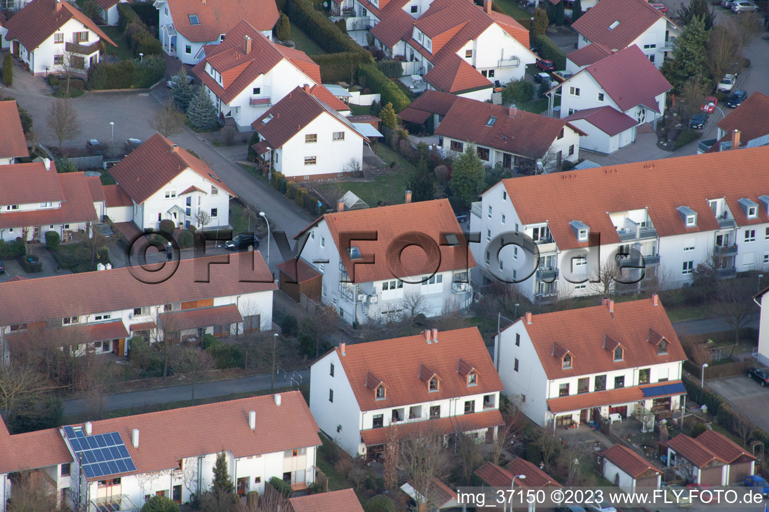 Vue aérienne de NO à le quartier Herxheim in Herxheim bei Landau dans le département Rhénanie-Palatinat, Allemagne