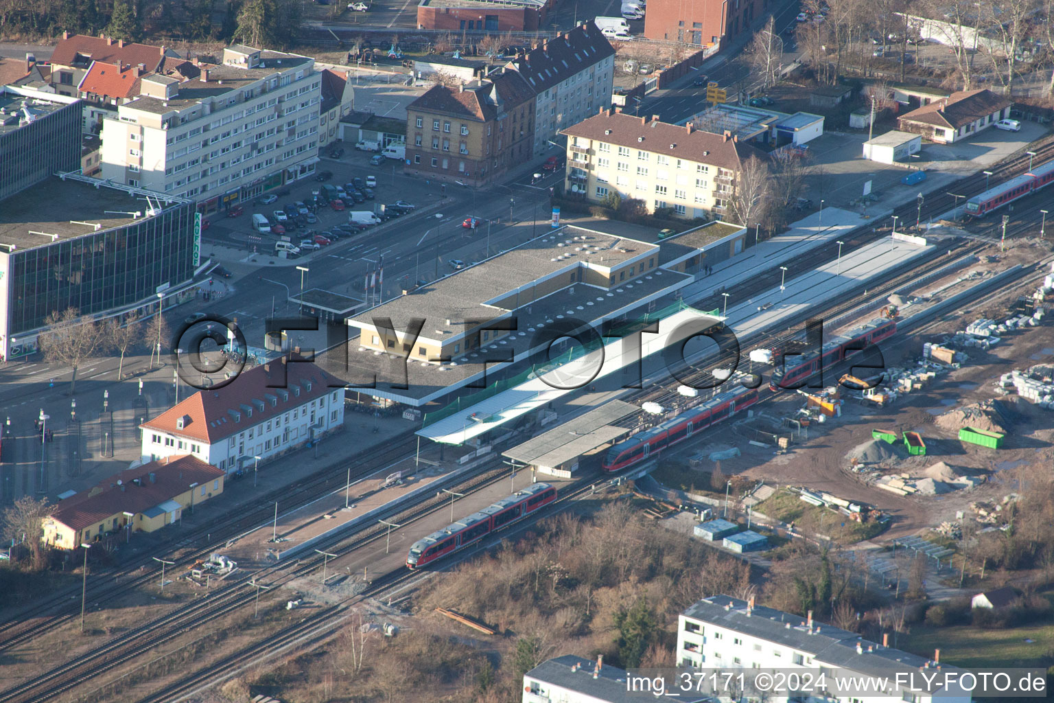 Vue aérienne de Gare à Landau in der Pfalz dans le département Rhénanie-Palatinat, Allemagne