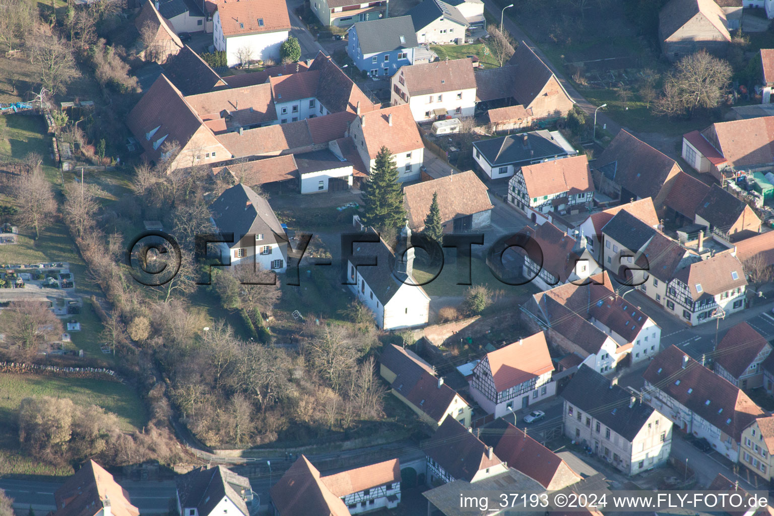 Impflingen dans le département Rhénanie-Palatinat, Allemagne depuis l'avion