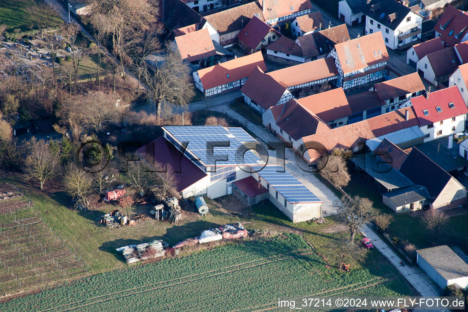 Vue d'oiseau de Vollmersweiler dans le département Rhénanie-Palatinat, Allemagne